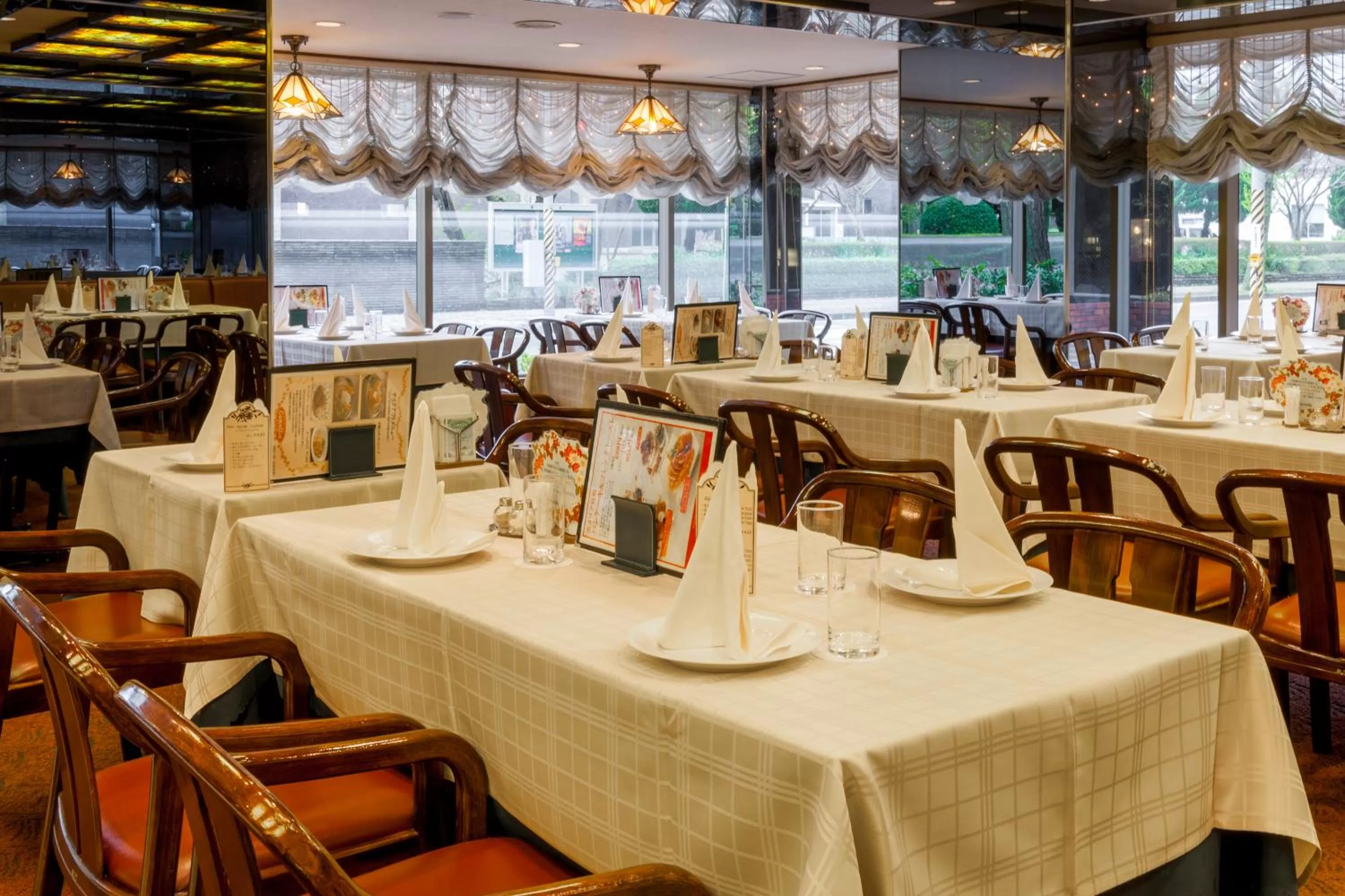 Restaurant/places to eat in International Hotel Ube