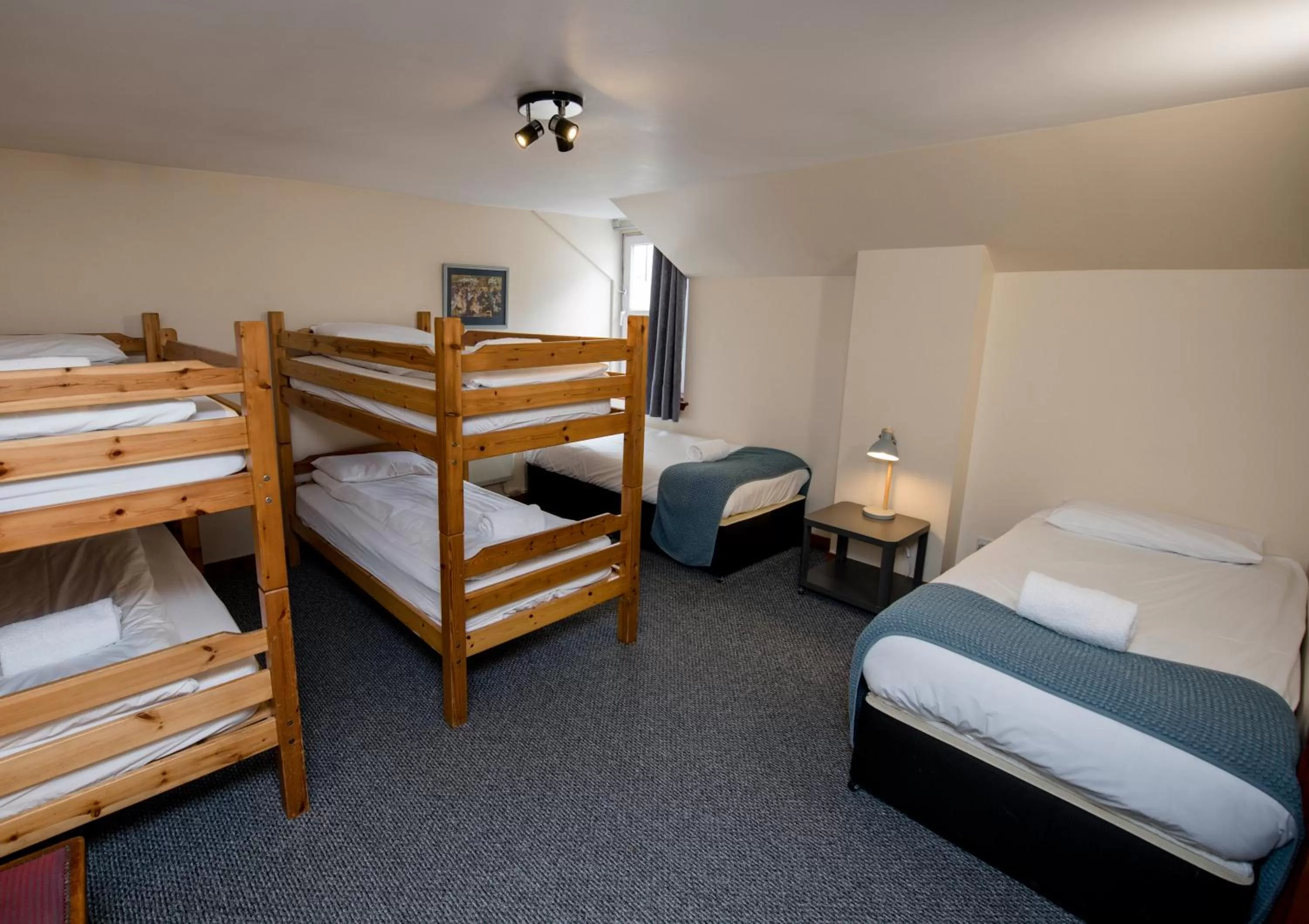 Bed in Bank Street Lodge