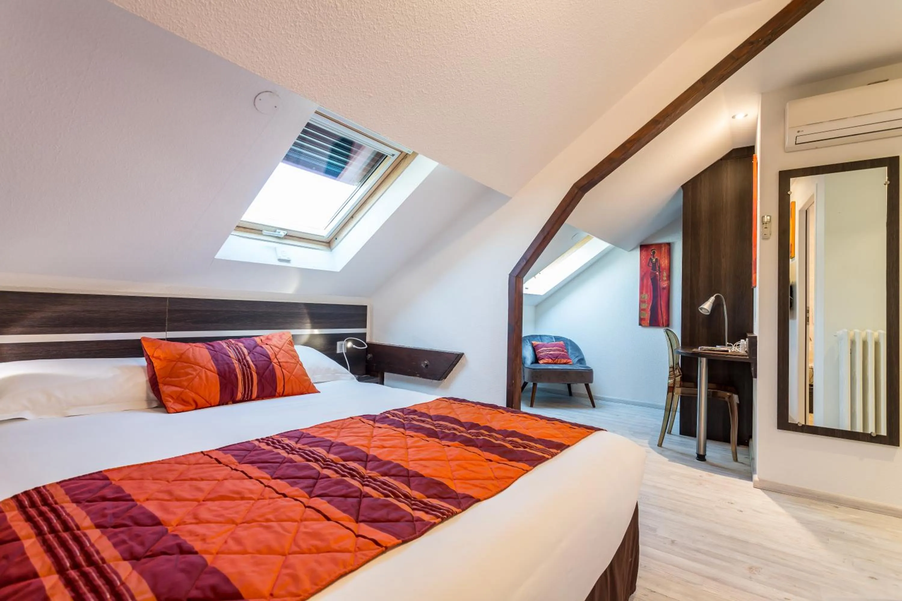 Bed in Hotel Le Centre