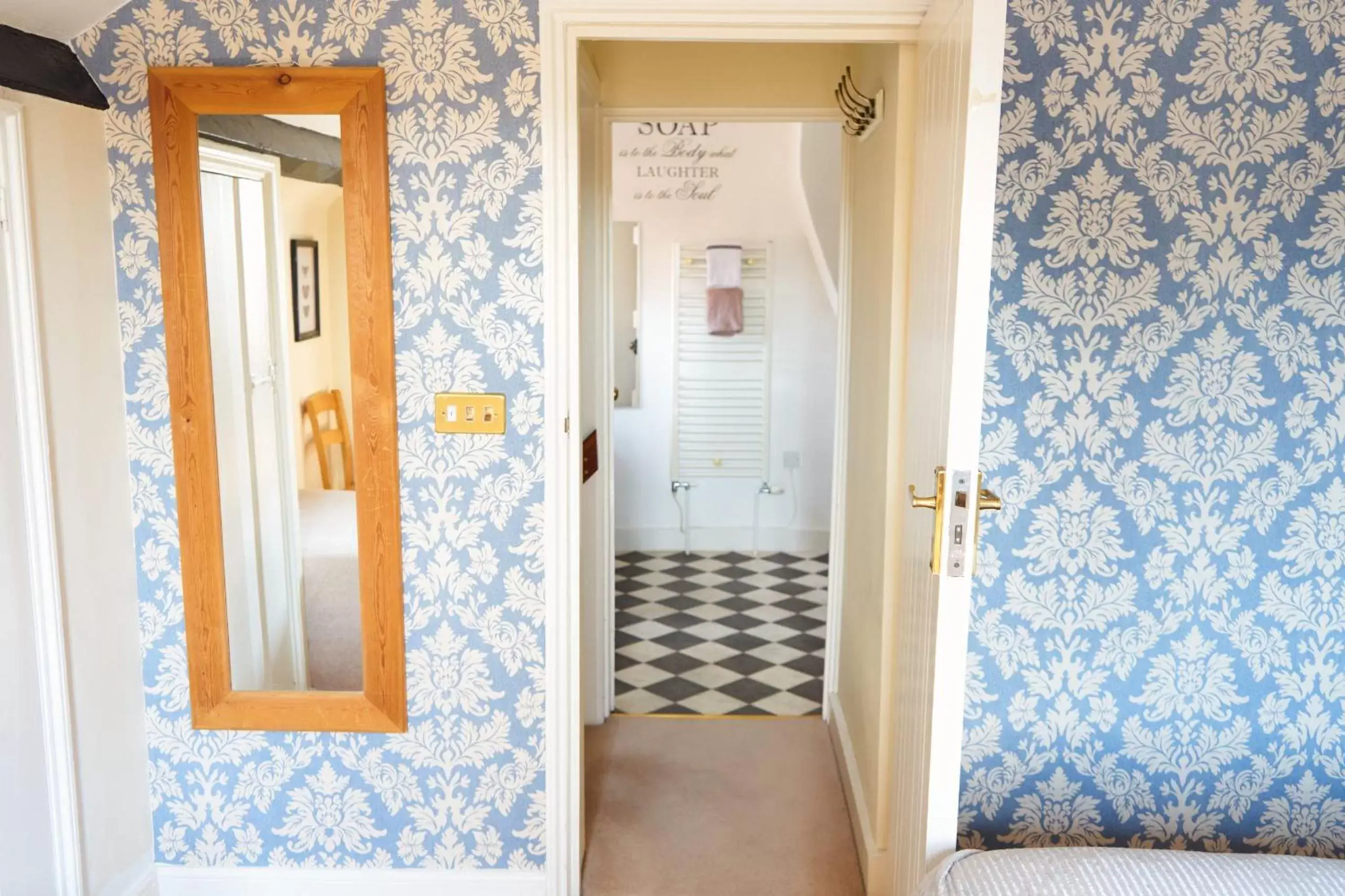 Deluxe Triple Room in The Coachmakers Arms Deluxe Triple Room in The Coachmakers Arms