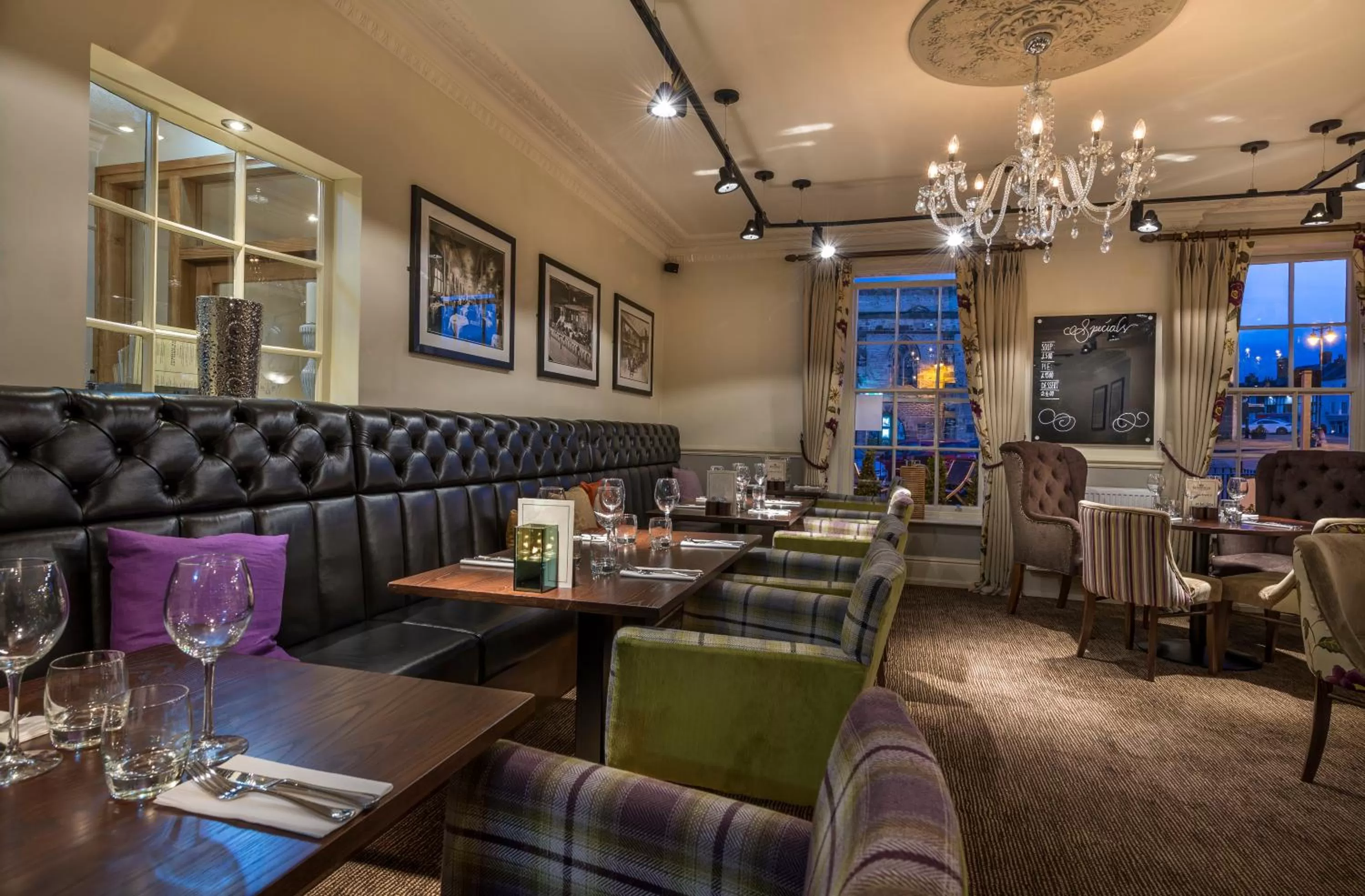 Restaurant/places to eat in The Kings Head Hotel, Richmond, North Yorkshire - The Coaching Inn Group