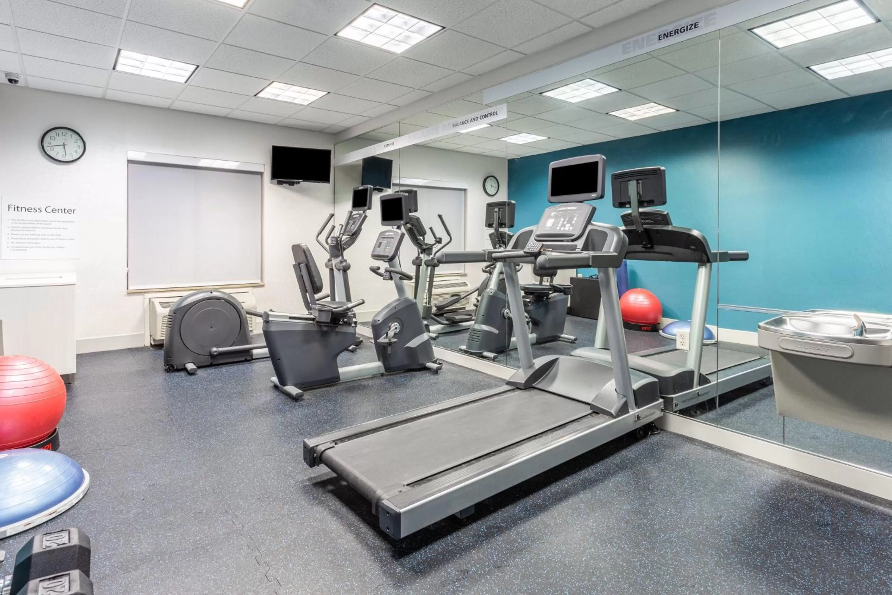 Fitness centre/facilities in Holiday Inn Express & Suites White Haven - Poconos by IHG