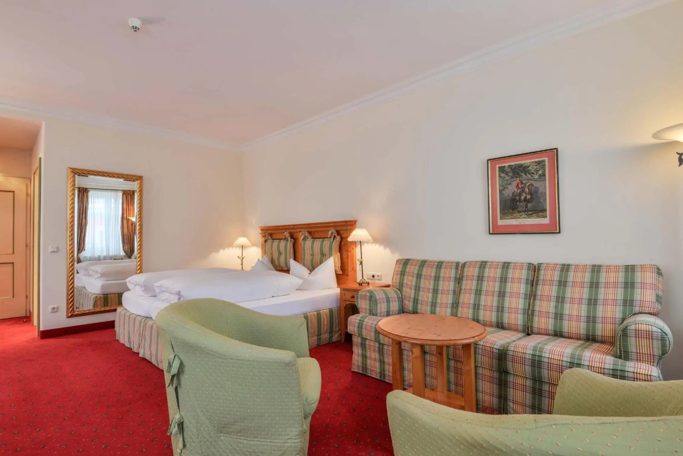 Bed in Hotel Post Murnau