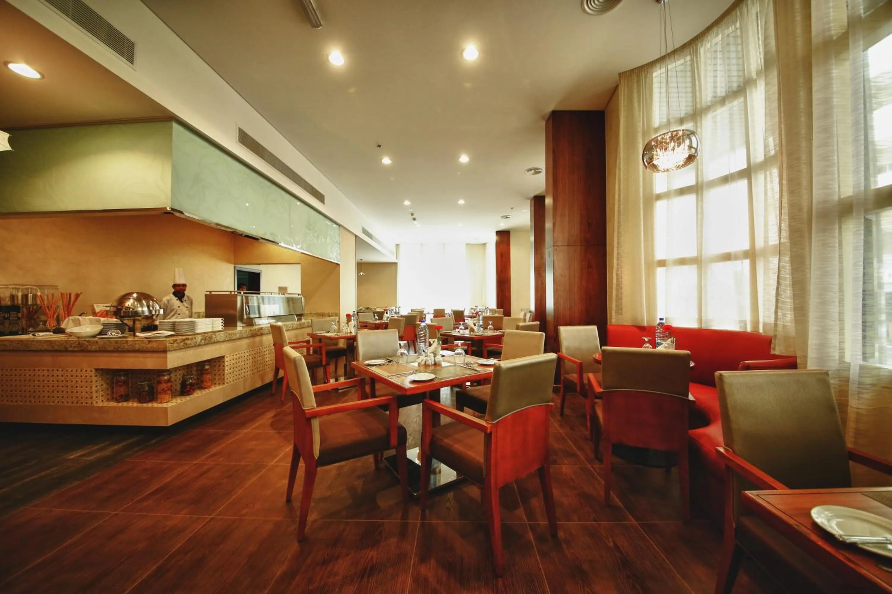Restaurant/places to eat in Lavender Hotel Deira