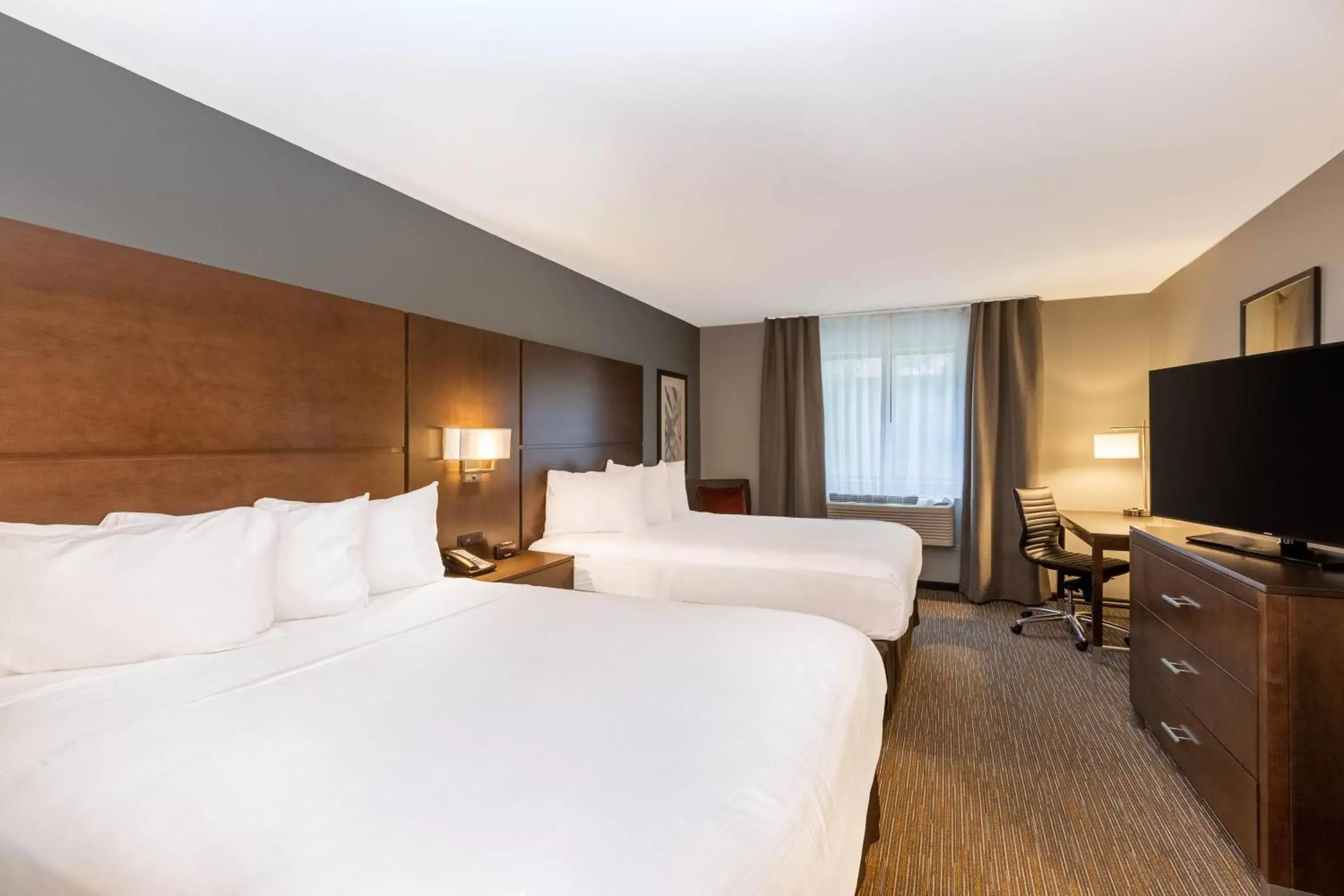 Platinum Two Room Suite - Non-Smoking in Wingate by Wyndham Wisconsin Dells Waterpark Platinum Two Room Suite - Non-Smoking in Wingate by Wyndham Wisconsin Dells Waterpark