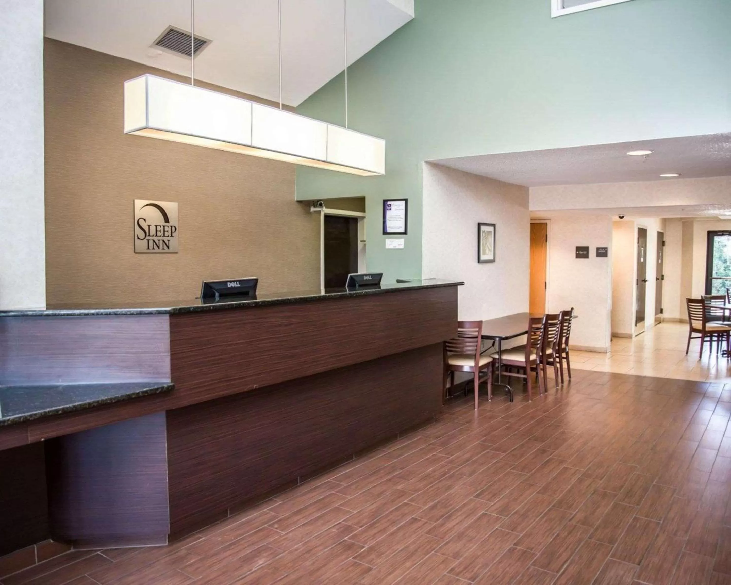 Lobby or reception in Sleep Inn University Place