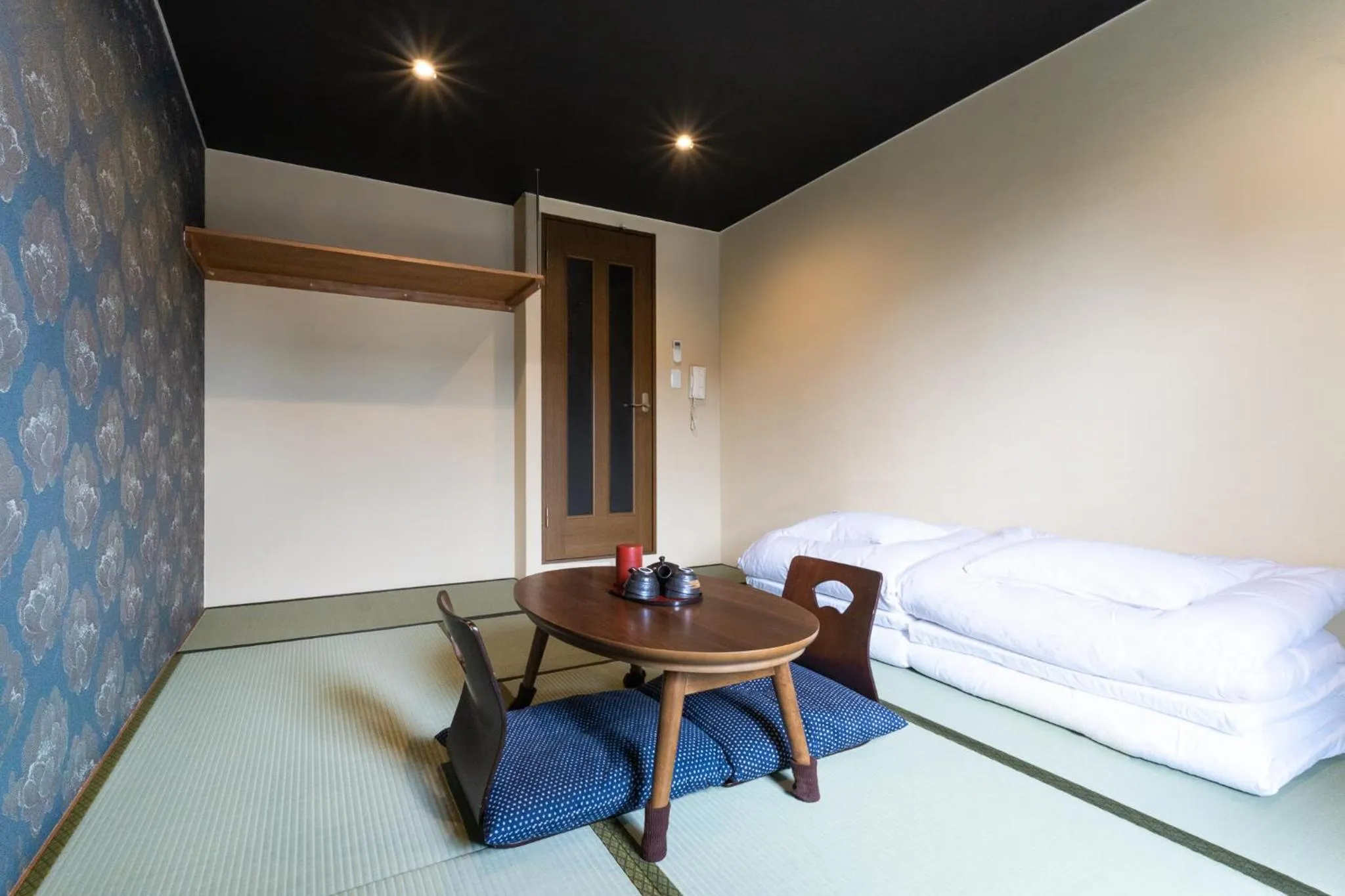 Bed in Tabist Sparkling Dolphins Inn Kyoto