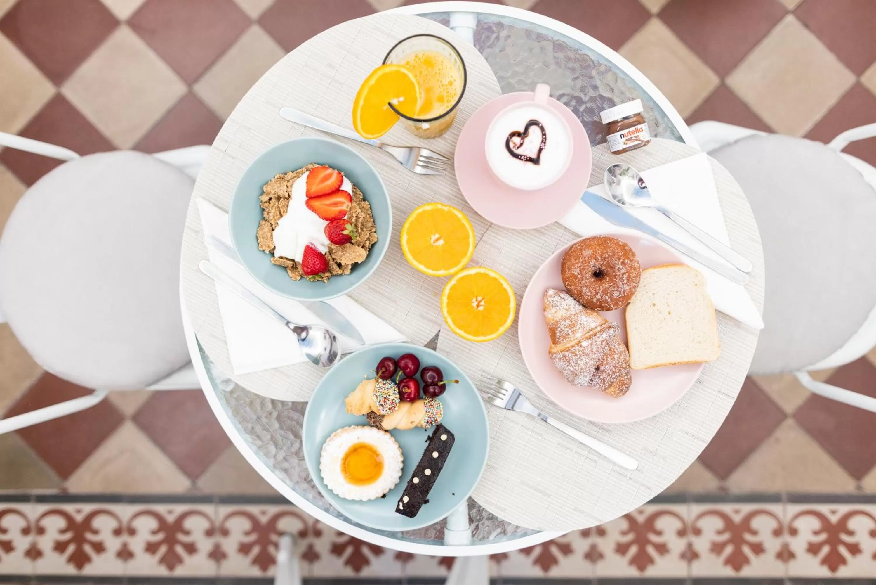 Food and drinks in B&B i MORI