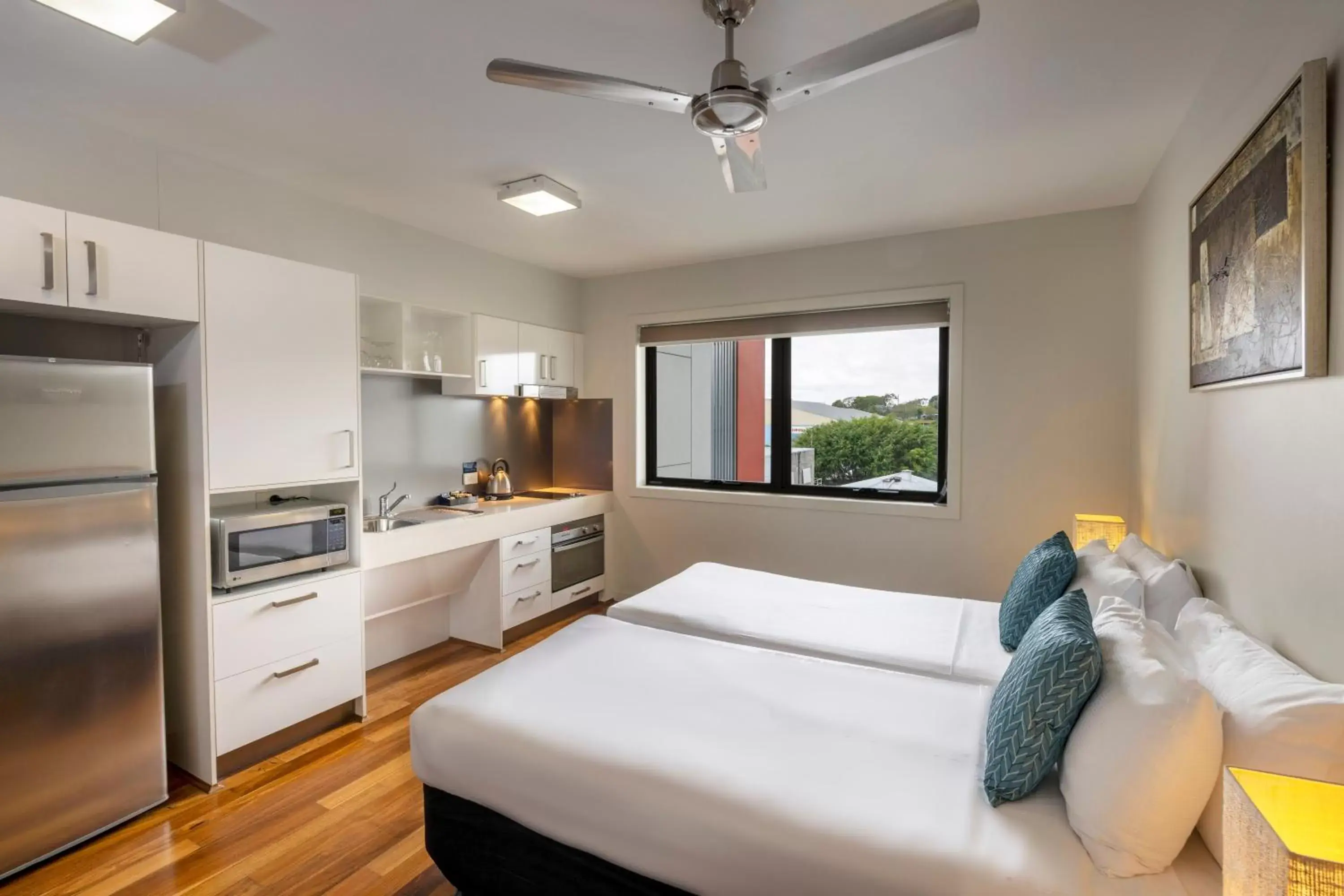 Studio Apartment Accessible in Essence Apartments Chermside Studio Apartment Accessible in Essence Apartments Chermside