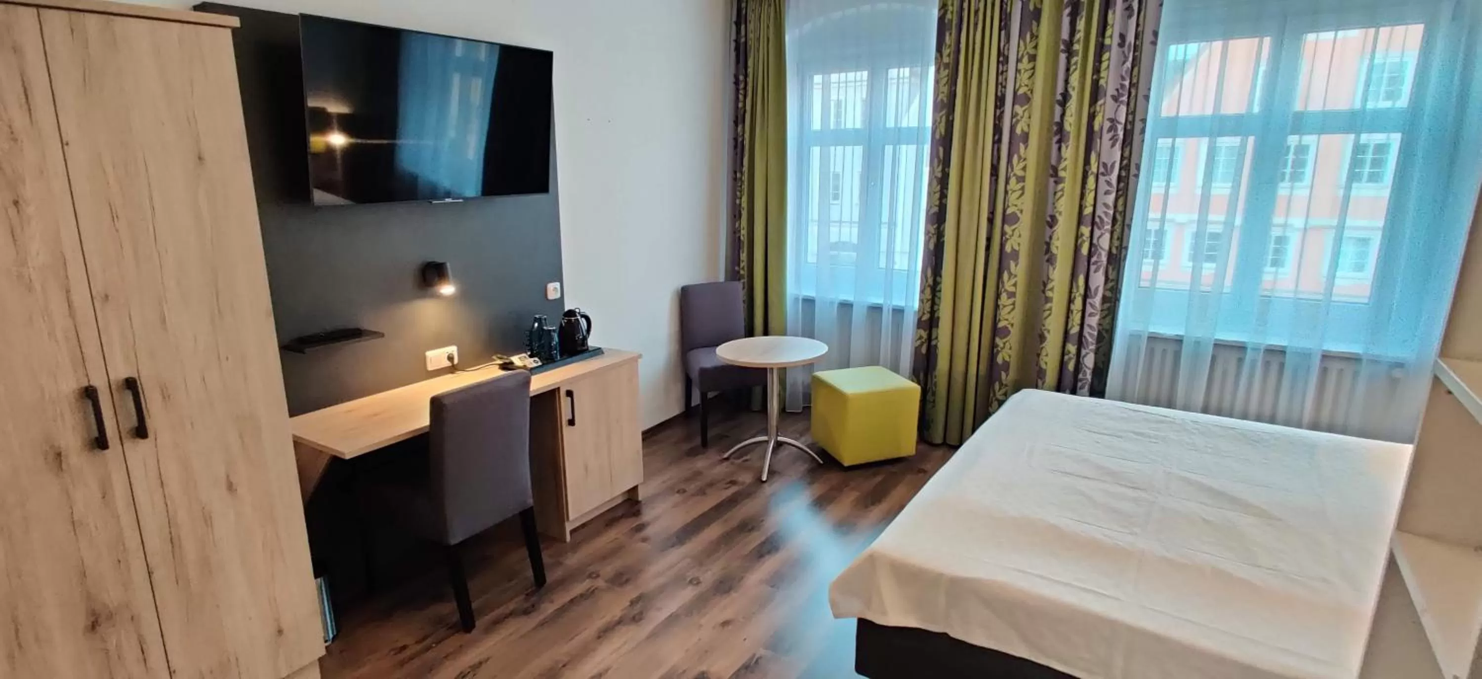 TV and multimedia, Bed in Hotel Goldene Traube