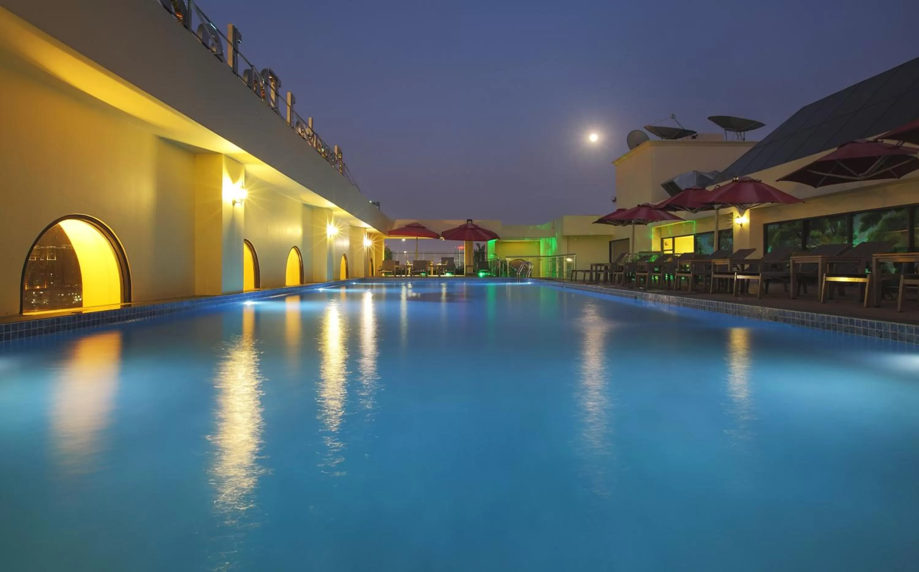 Night in MerPerle Crystal Palace