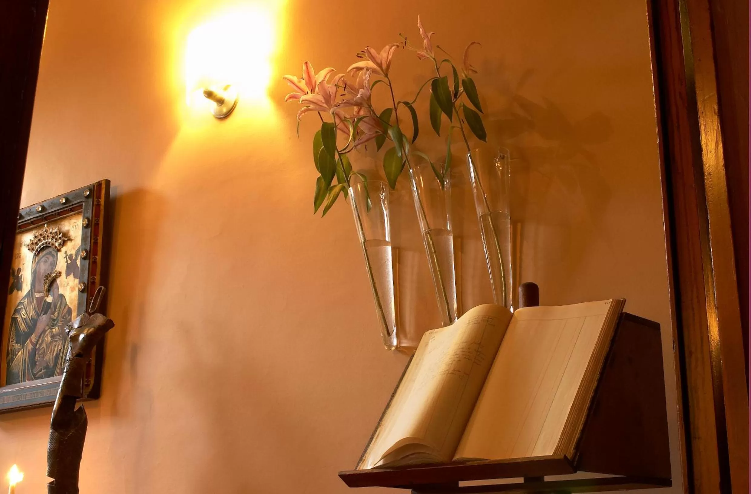 Decorative detail in Guesthouse PoortAckere