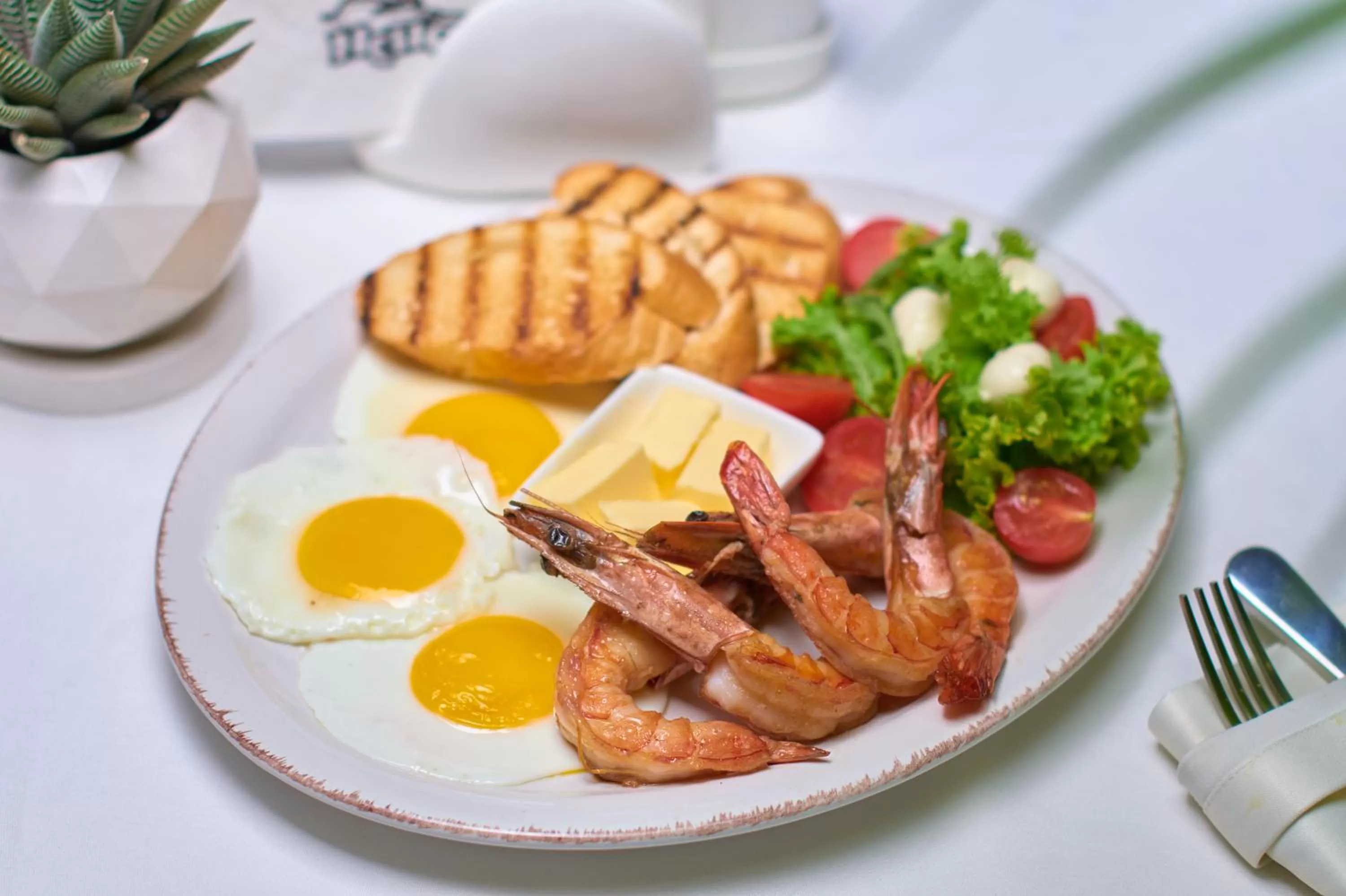 Restaurant/places to eat, Food in Hotel & Spa NEMO with dolphins