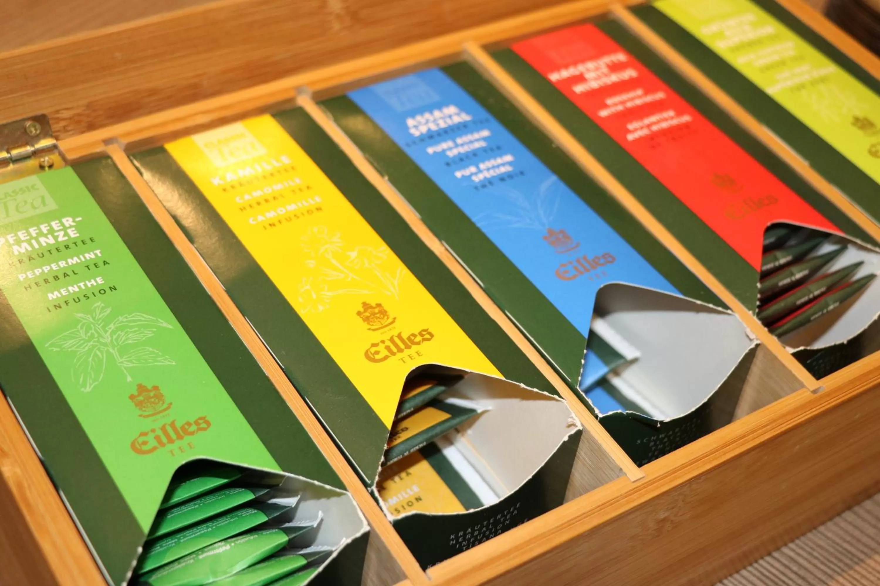 Buffet breakfast in Hotel Continental Hamburg Hauptbahnhof