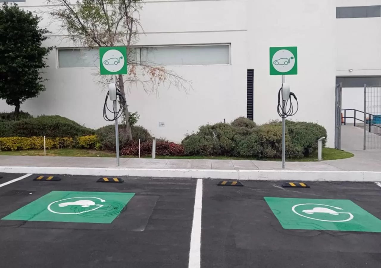 Parking in Ramada Encore by Wyndham Puebla