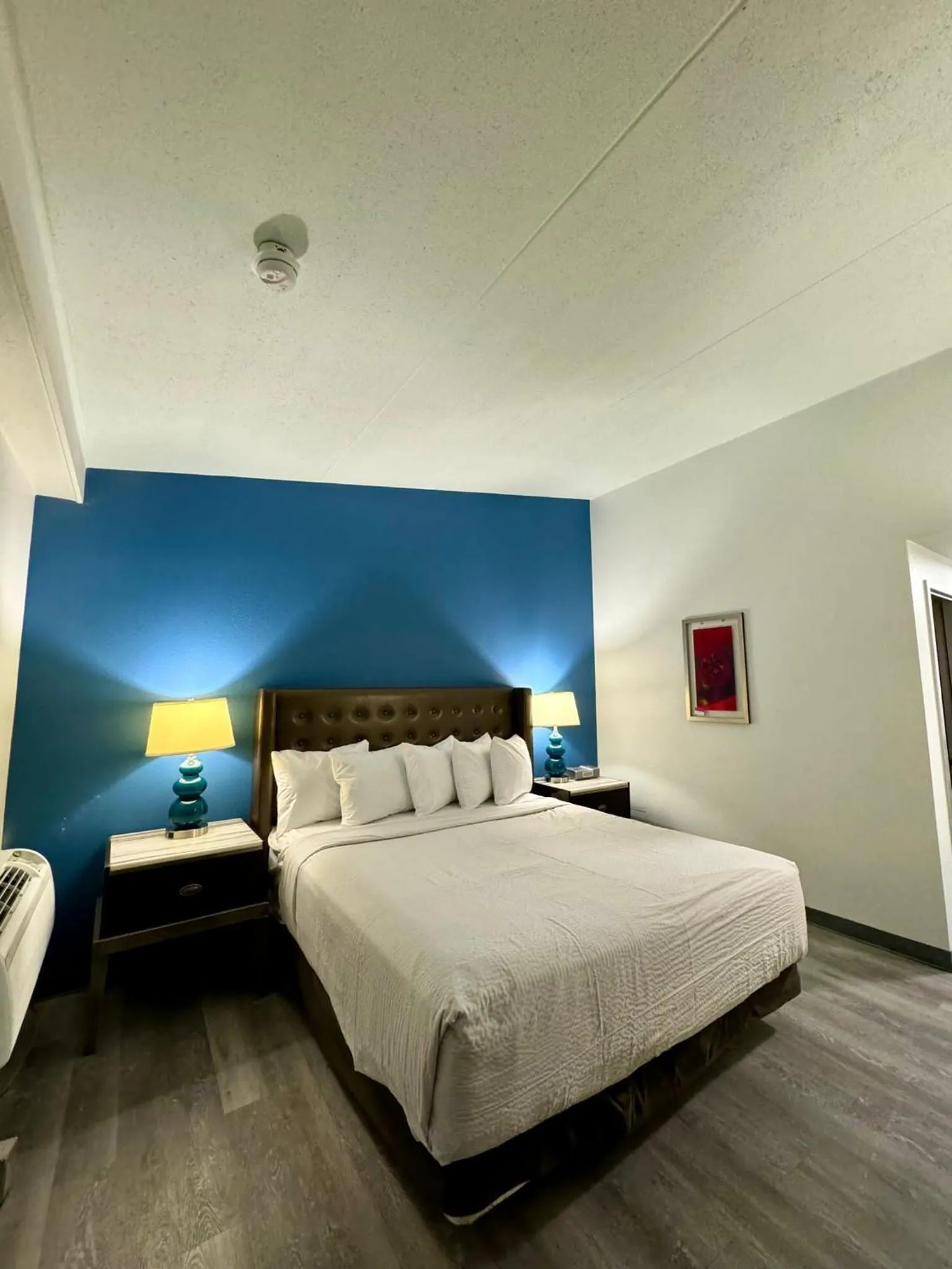 Bedroom, Bed in Inn at York