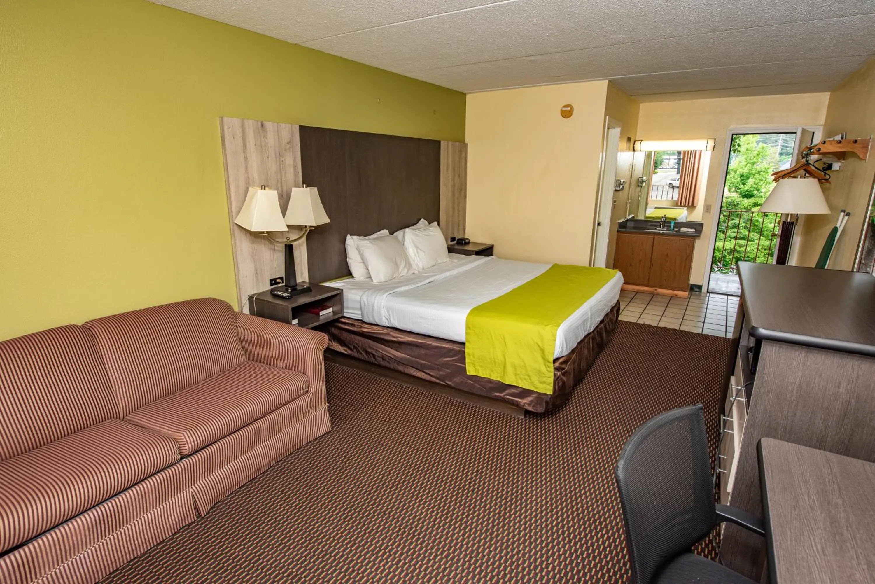 Bedroom, Bed in River Place Inn