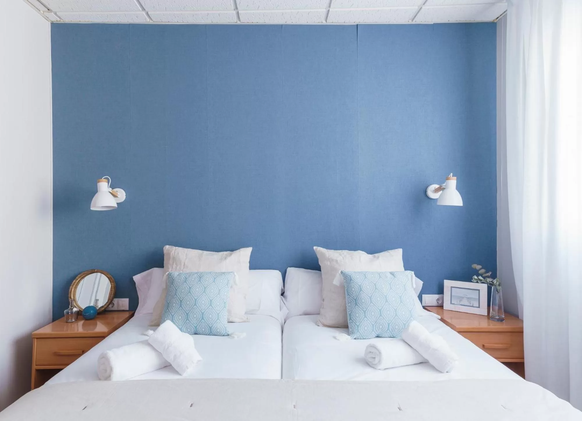 Bedroom, Bed in BYPILLOW Mumm