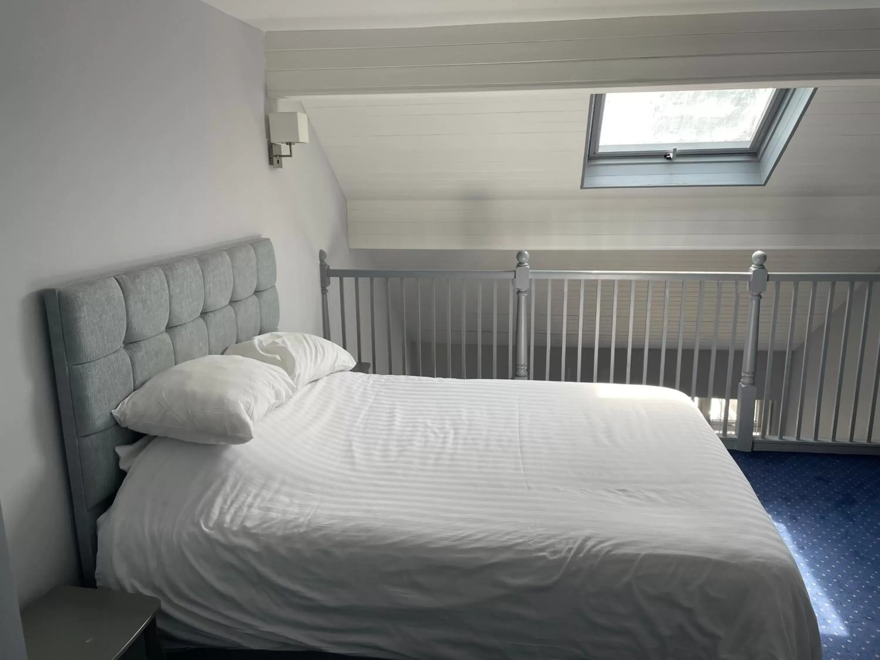 Superior Suite - single occupancy in Littleover Lodge Hotel Superior Suite - single occupancy in Littleover Lodge Hotel