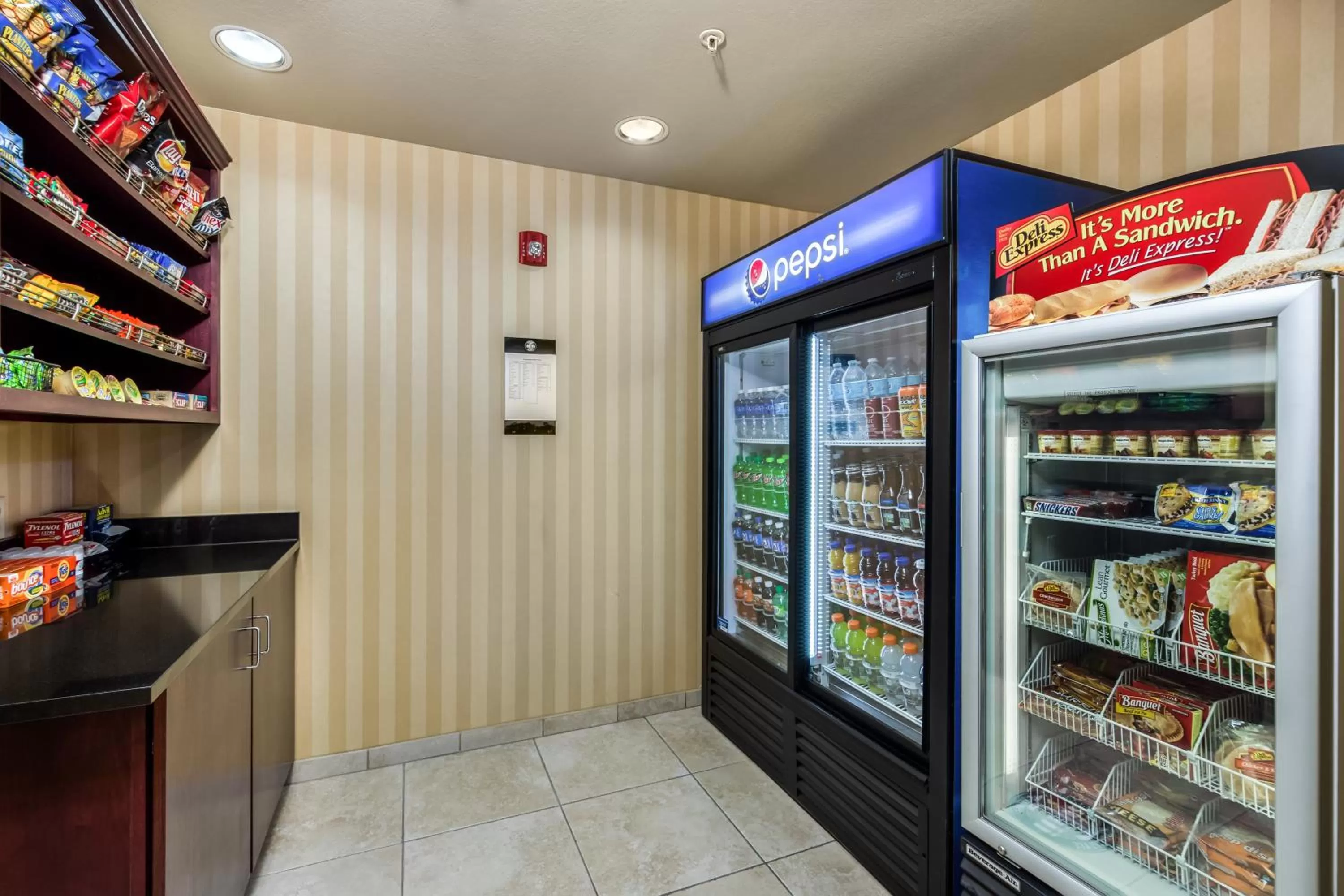 On-site shops in Cobblestone Inn & Suites - Vinton, IA
