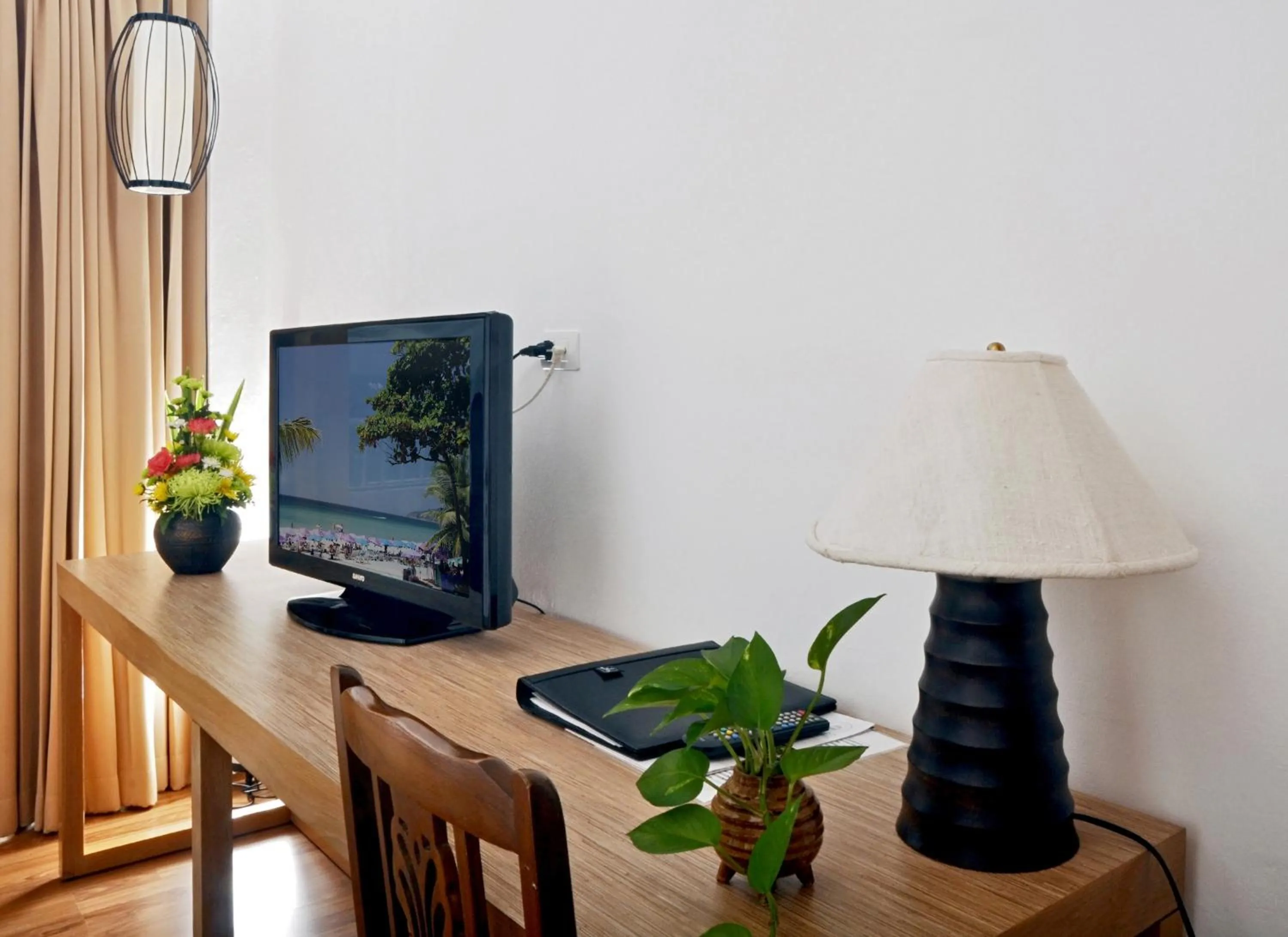 Area and facilities in Best Western Phuket Ocean Resort