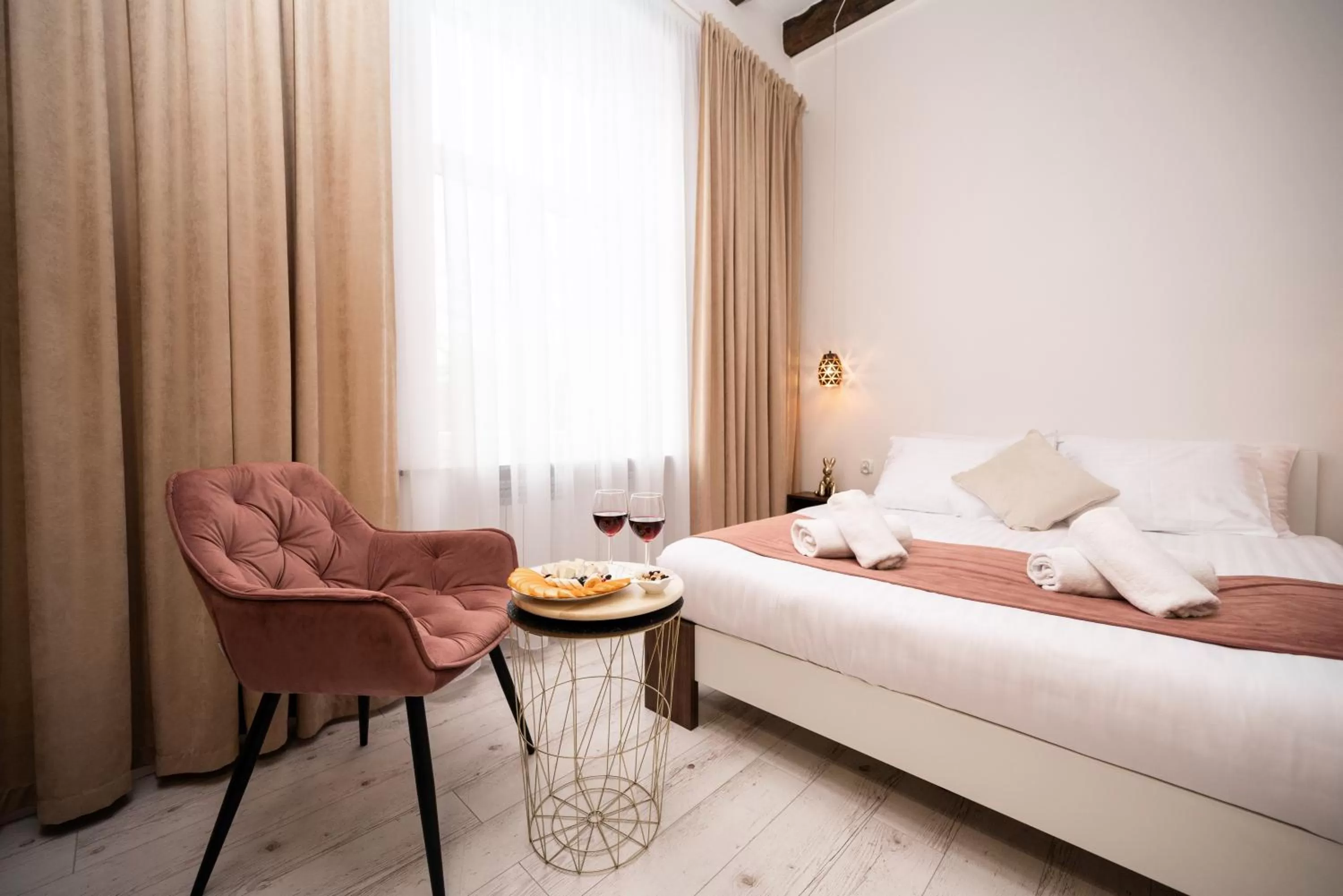 Bed in Hive Family House