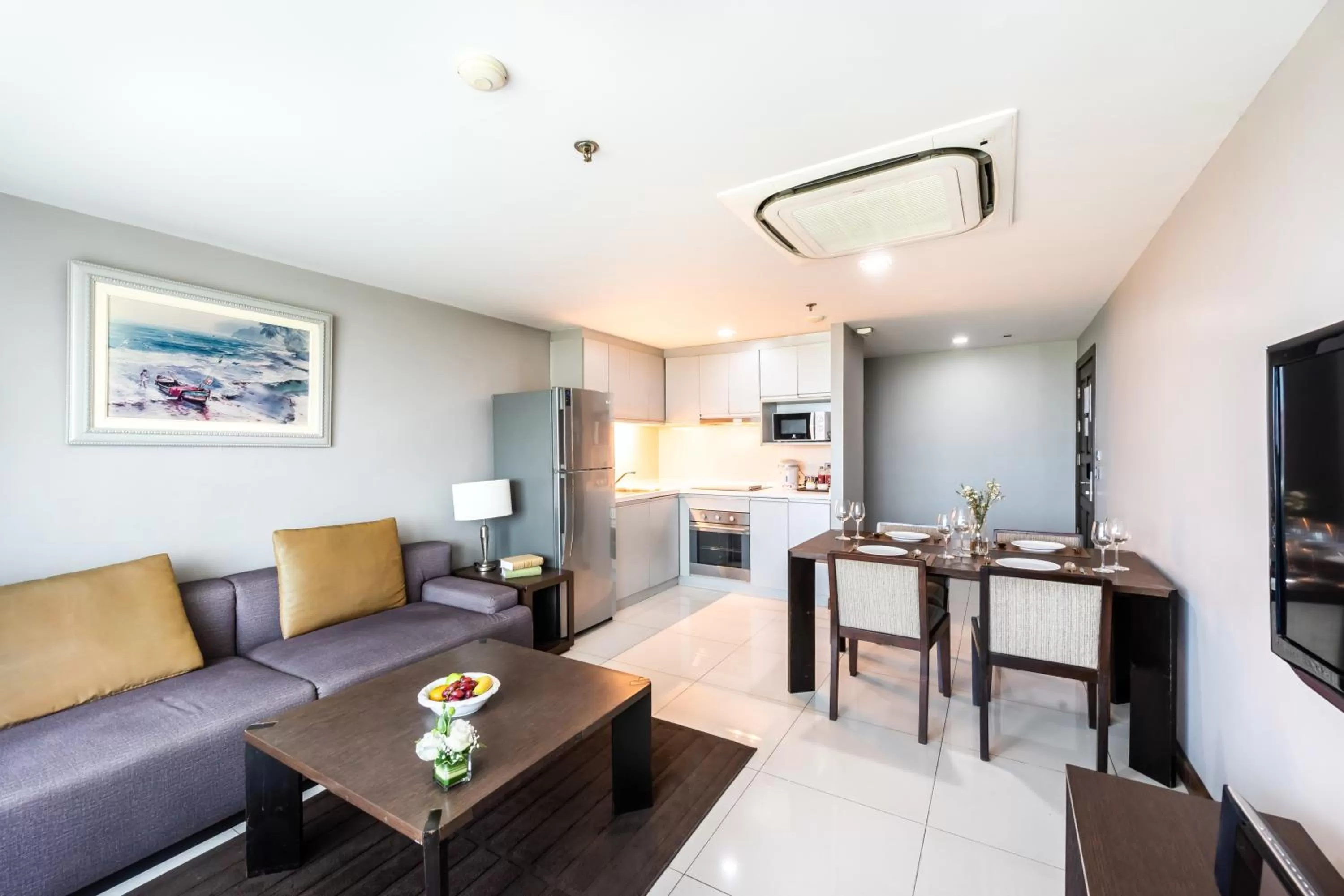 Two-Bedroom Suite in Royal Suite Hotel Bangkok