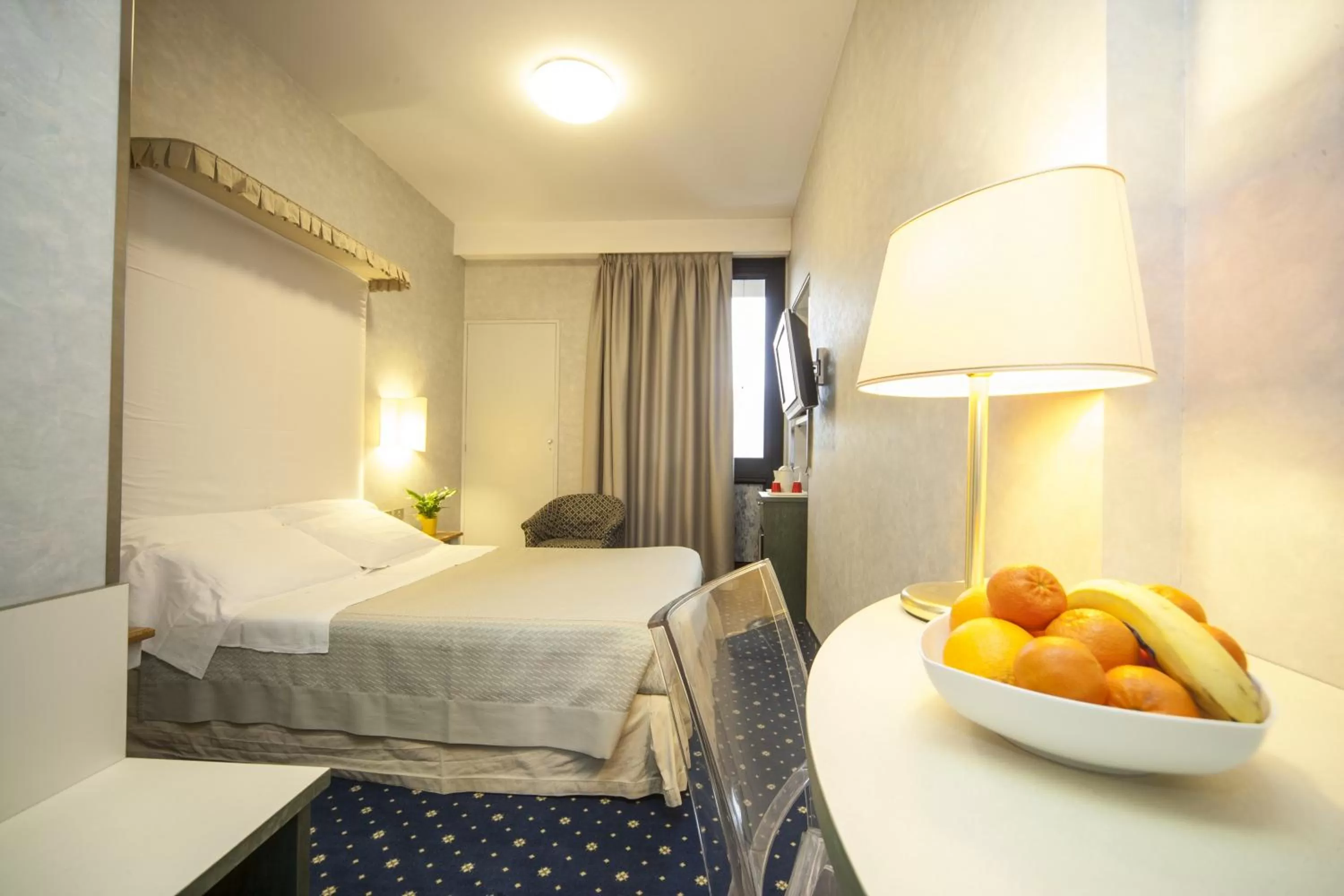 Photo of the whole room, Bed in Hotel Bisanzio