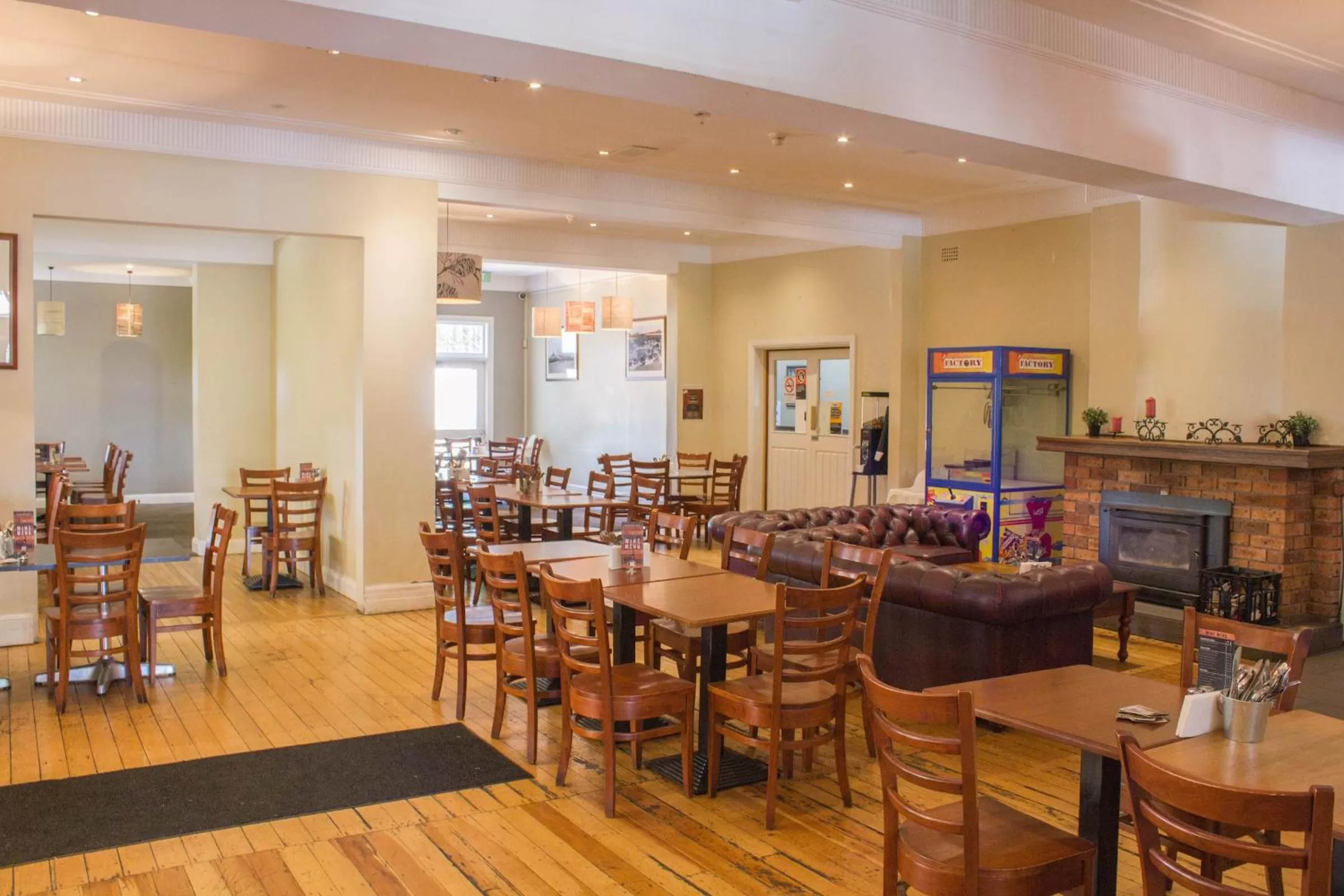 Restaurant/places to eat in Gardners Inn Hotel