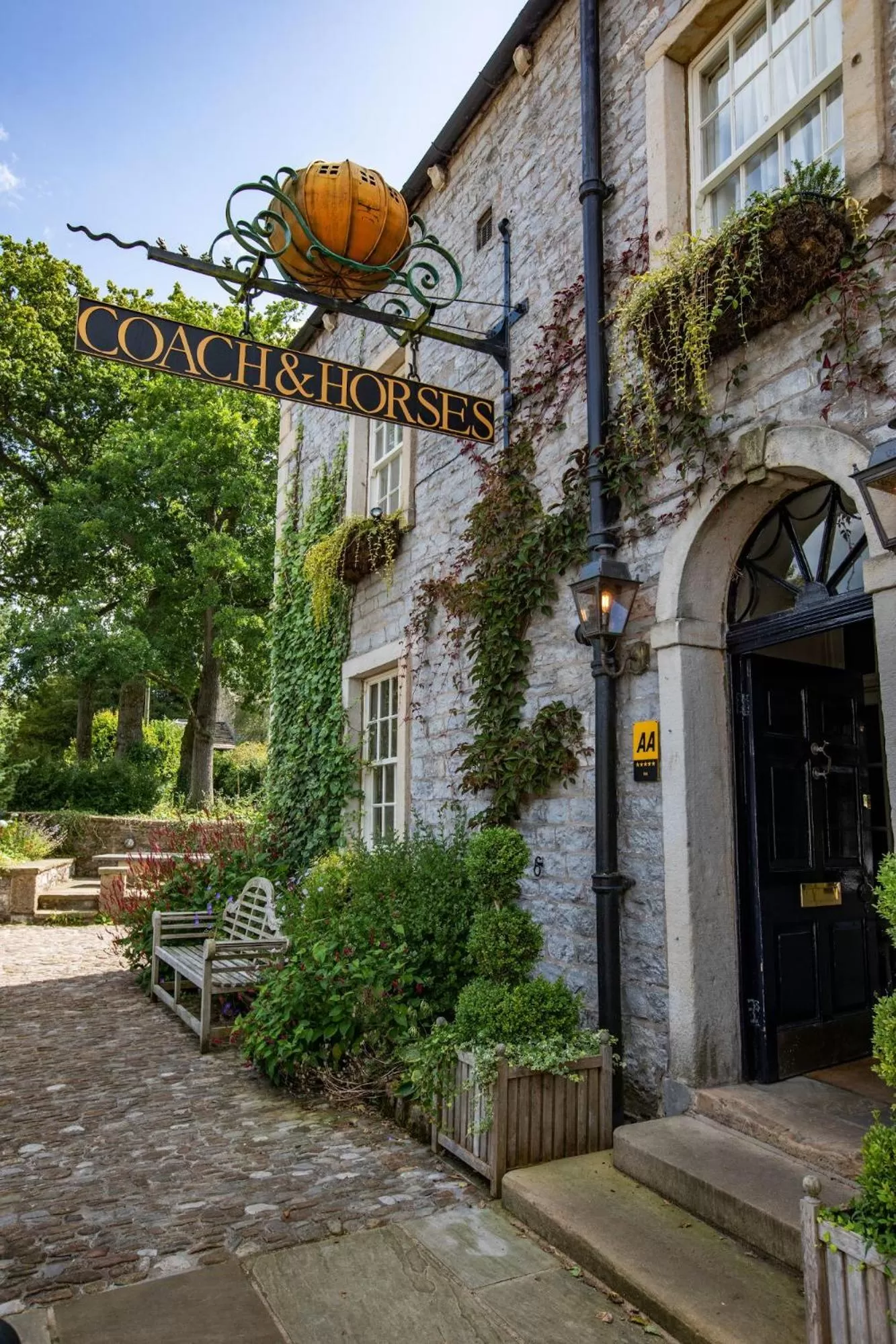 Property Building in The Coach and Horses