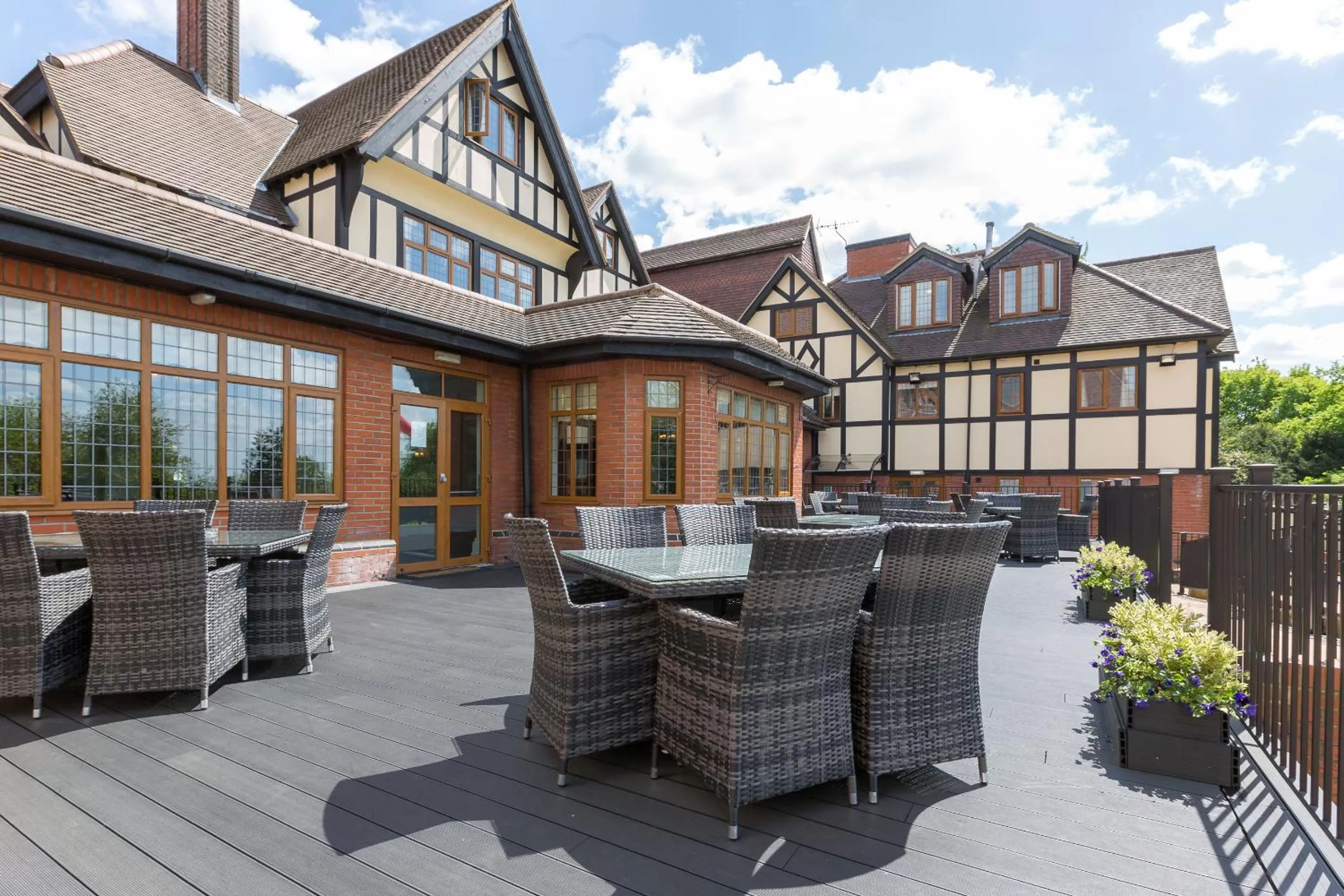 Property building in De Rougemont Manor