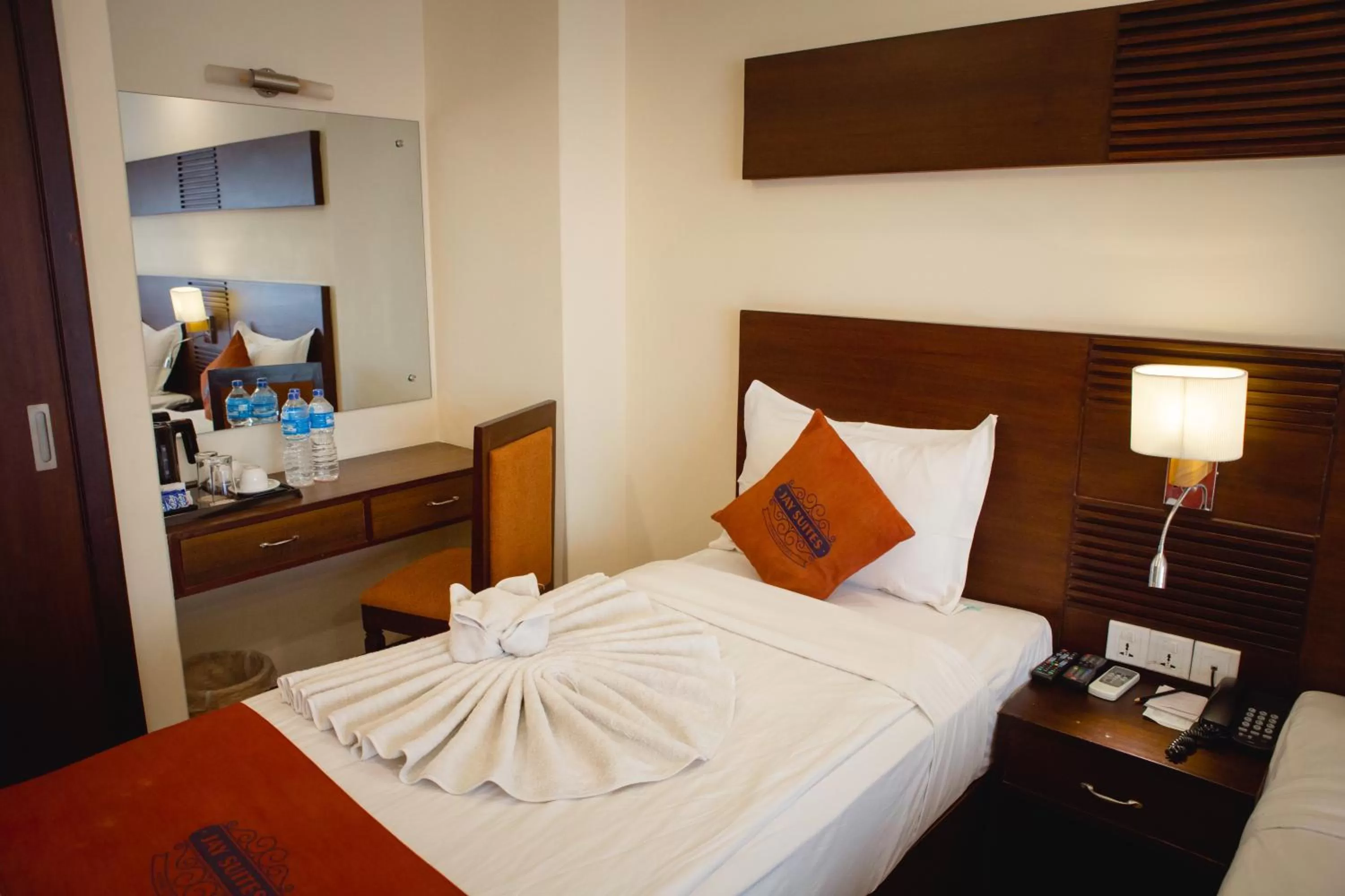 Bedroom, Bed in Hotel Jay Suites