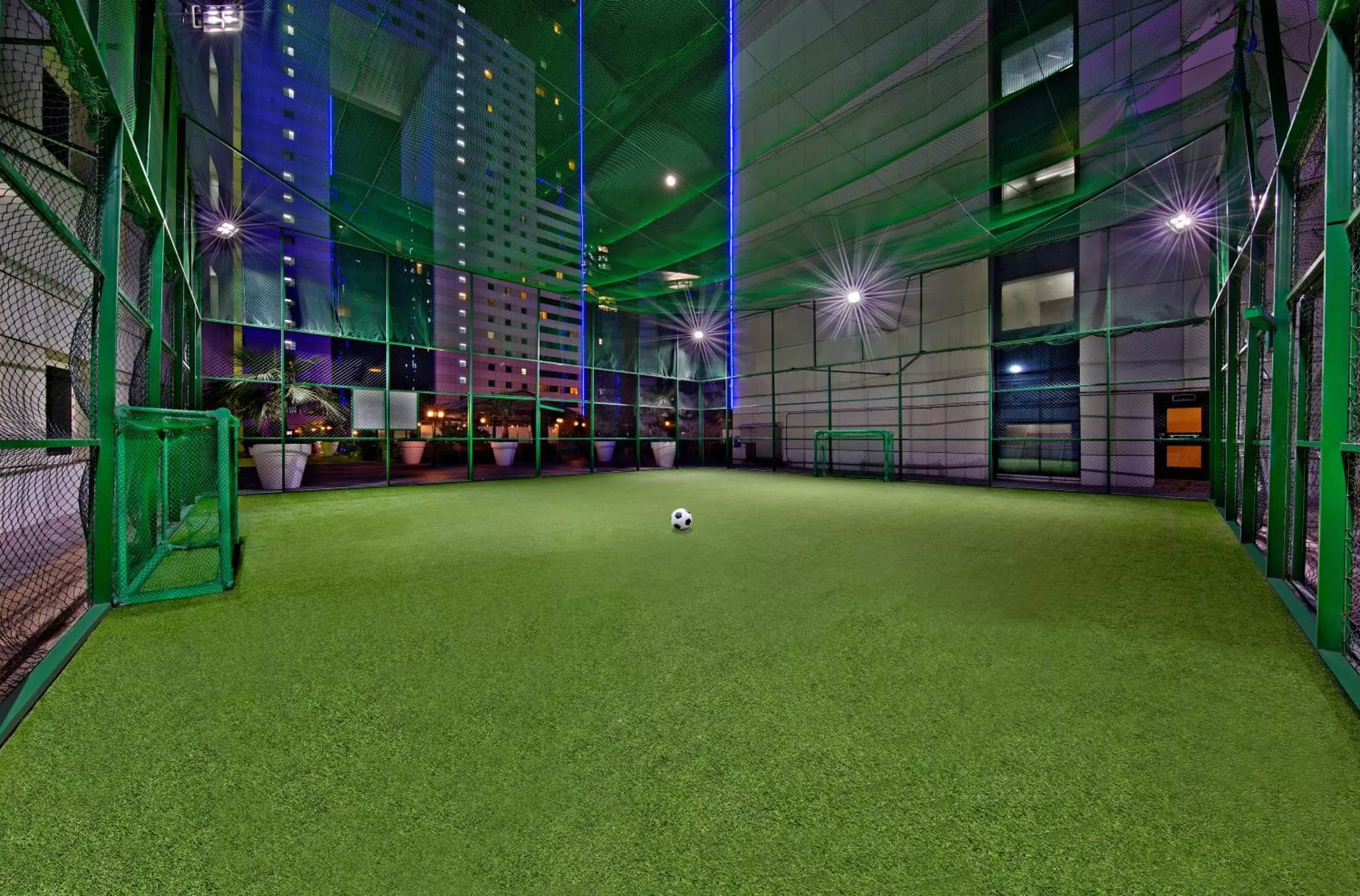 Children play ground in Ezdan Hotel West Bay