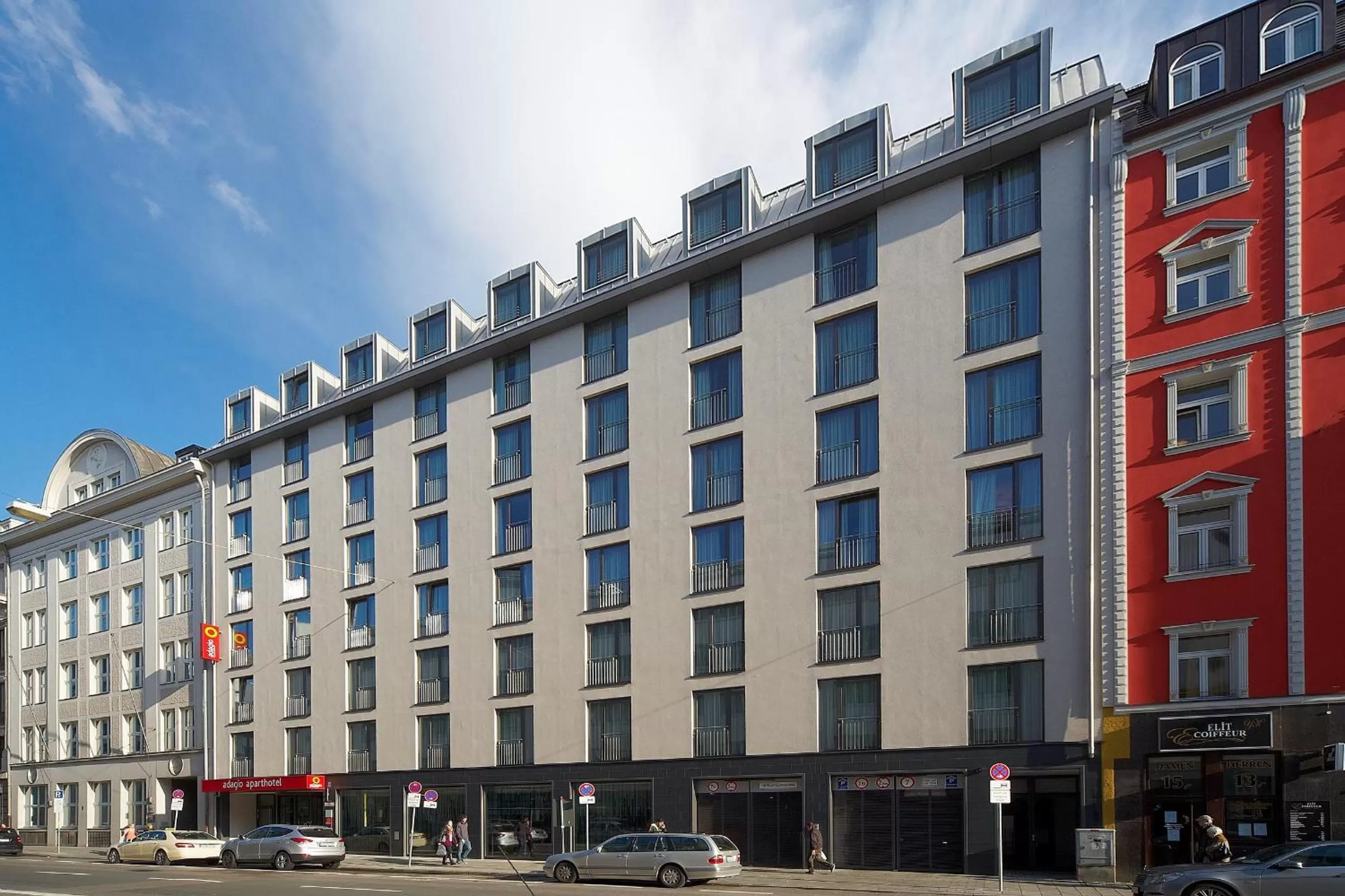 Facade/entrance in Aparthotel Adagio Muenchen City