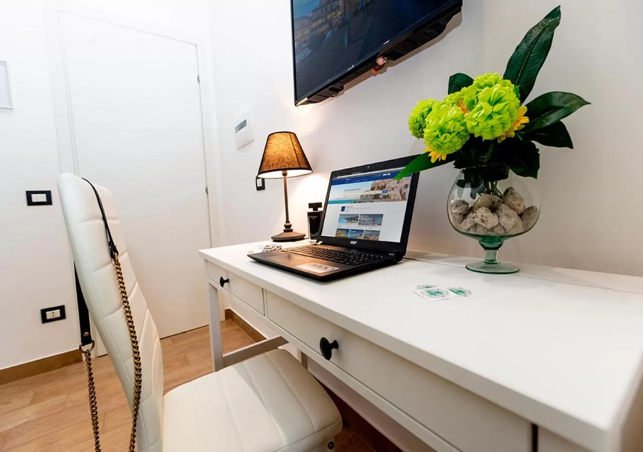 Bedroom in B&B Vico Milano 18