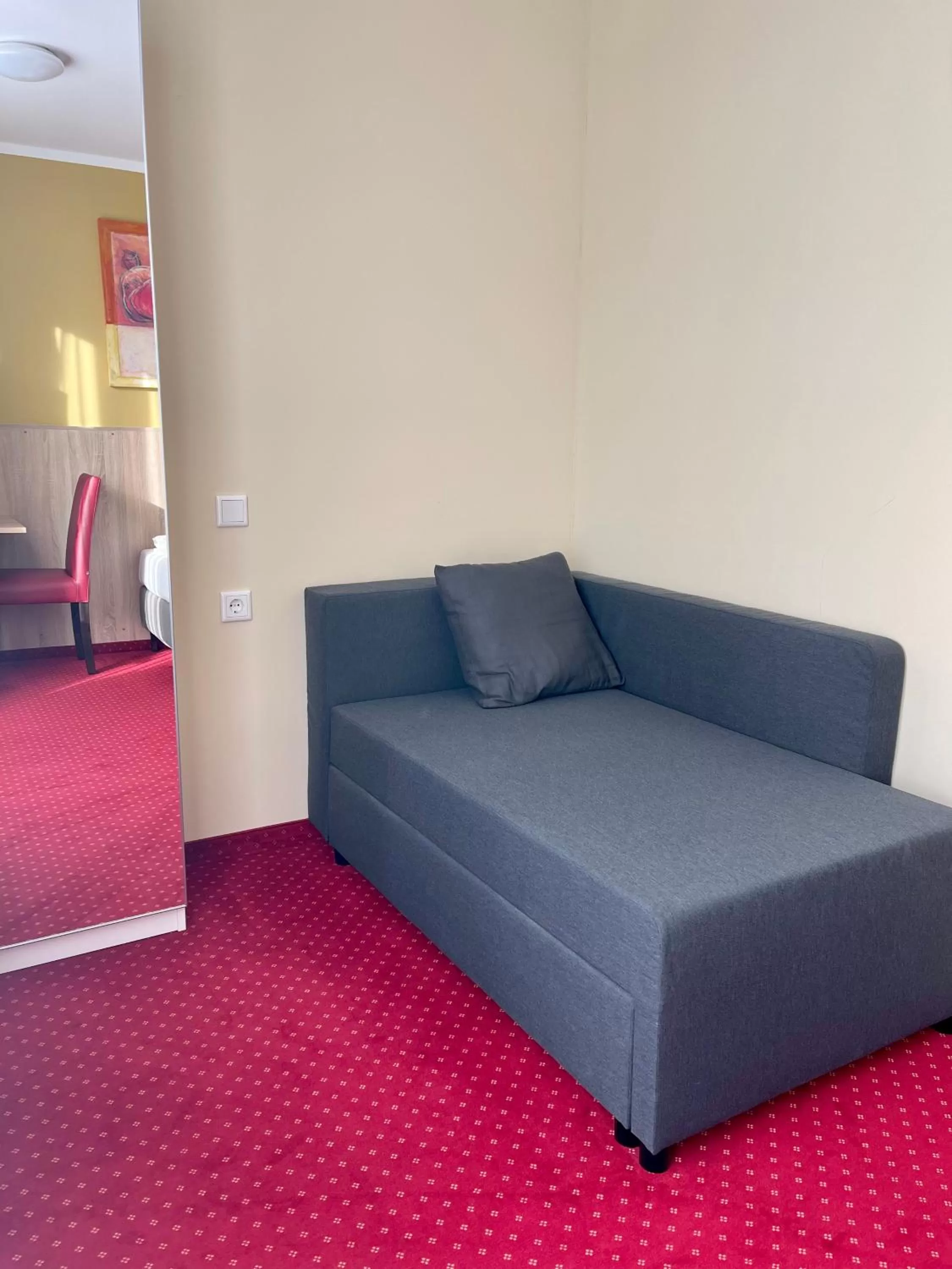 Seating area in Palm Premium Hotel & Apartments