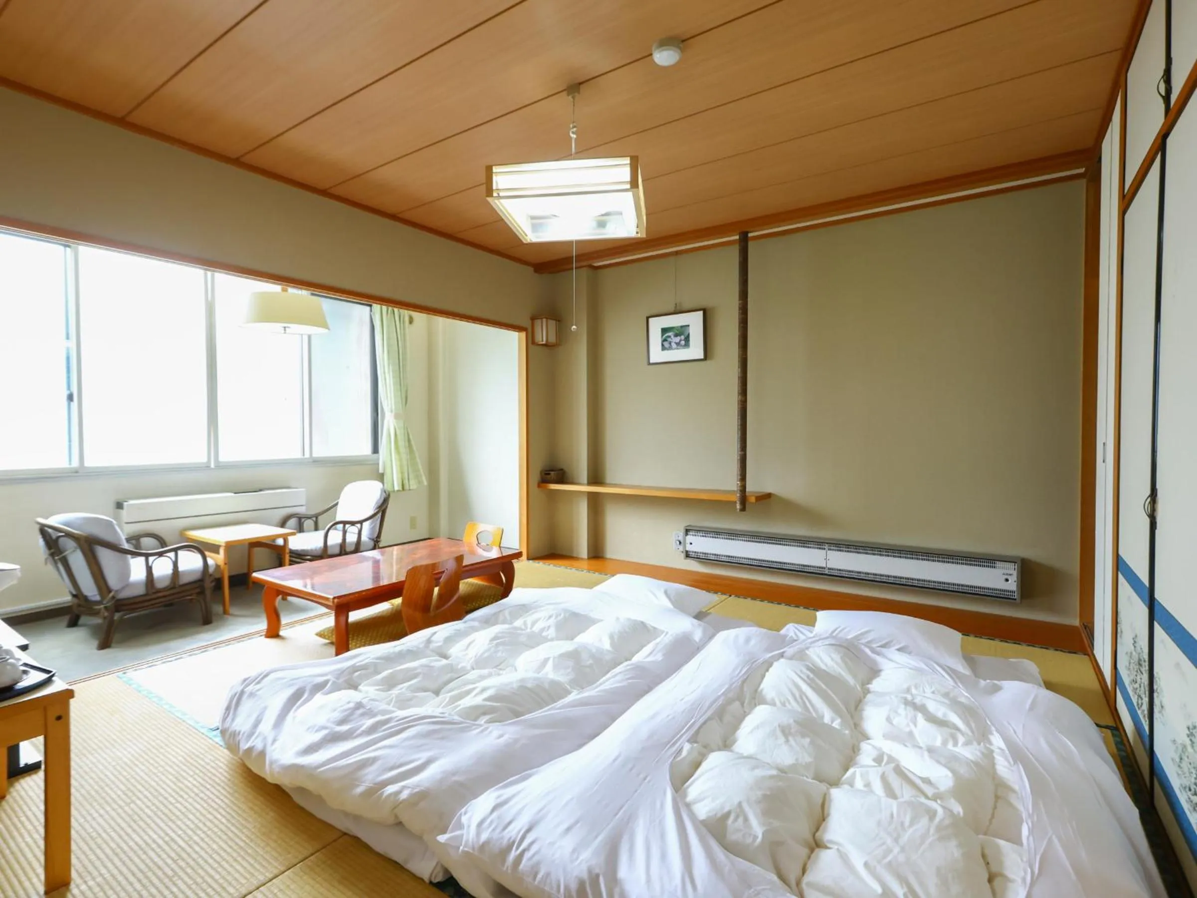 Photo of the whole room, Bed in Hotel Yudanaka