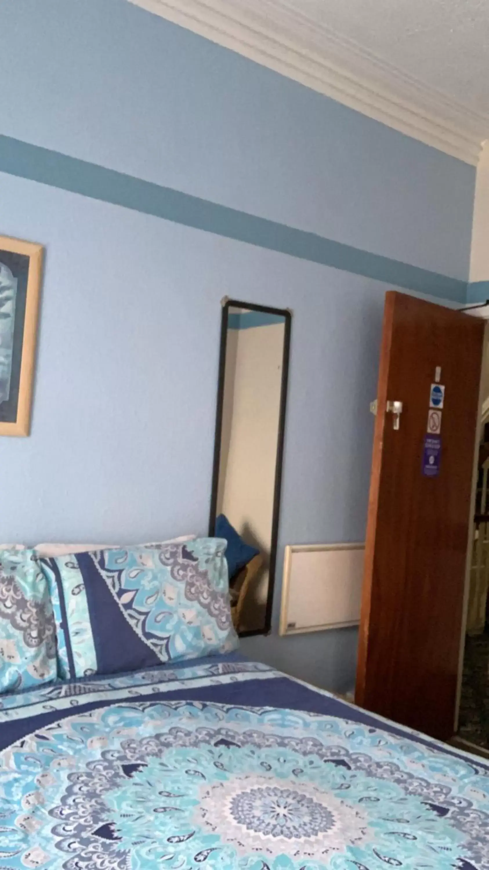 Large Double Room in Alondra Hotel Large Double Room in Alondra Hotel