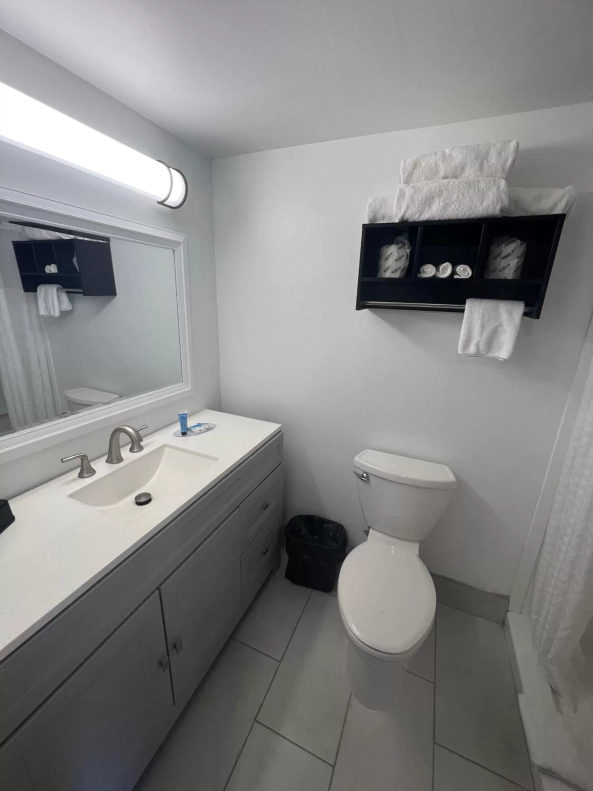 Bathroom in Garden City Inn