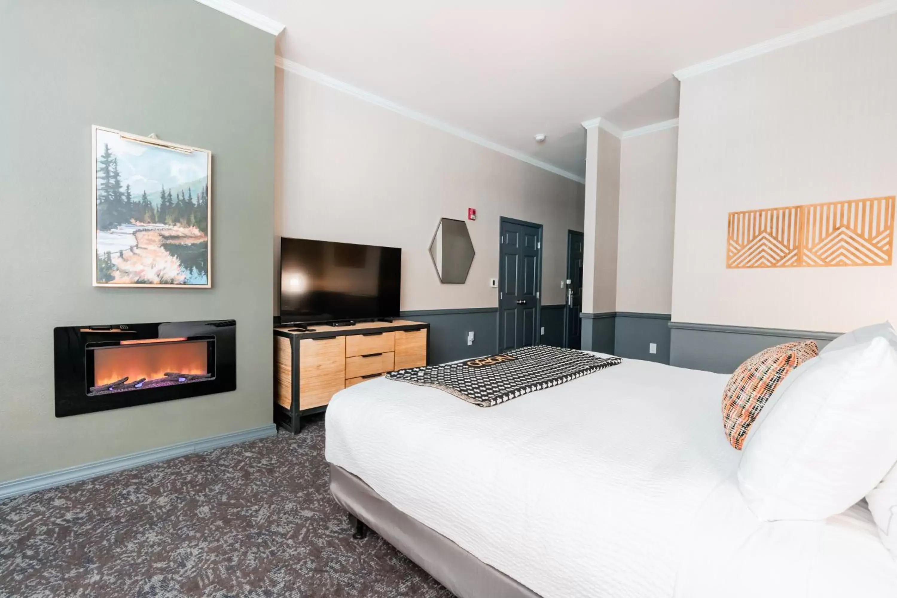 King Room with Sofa Bed in Hotel NoBo Cascade, Tapestry Collection by Hilton King Room with Sofa Bed in Hotel NoBo Cascade, Tapestry Collection by Hilton