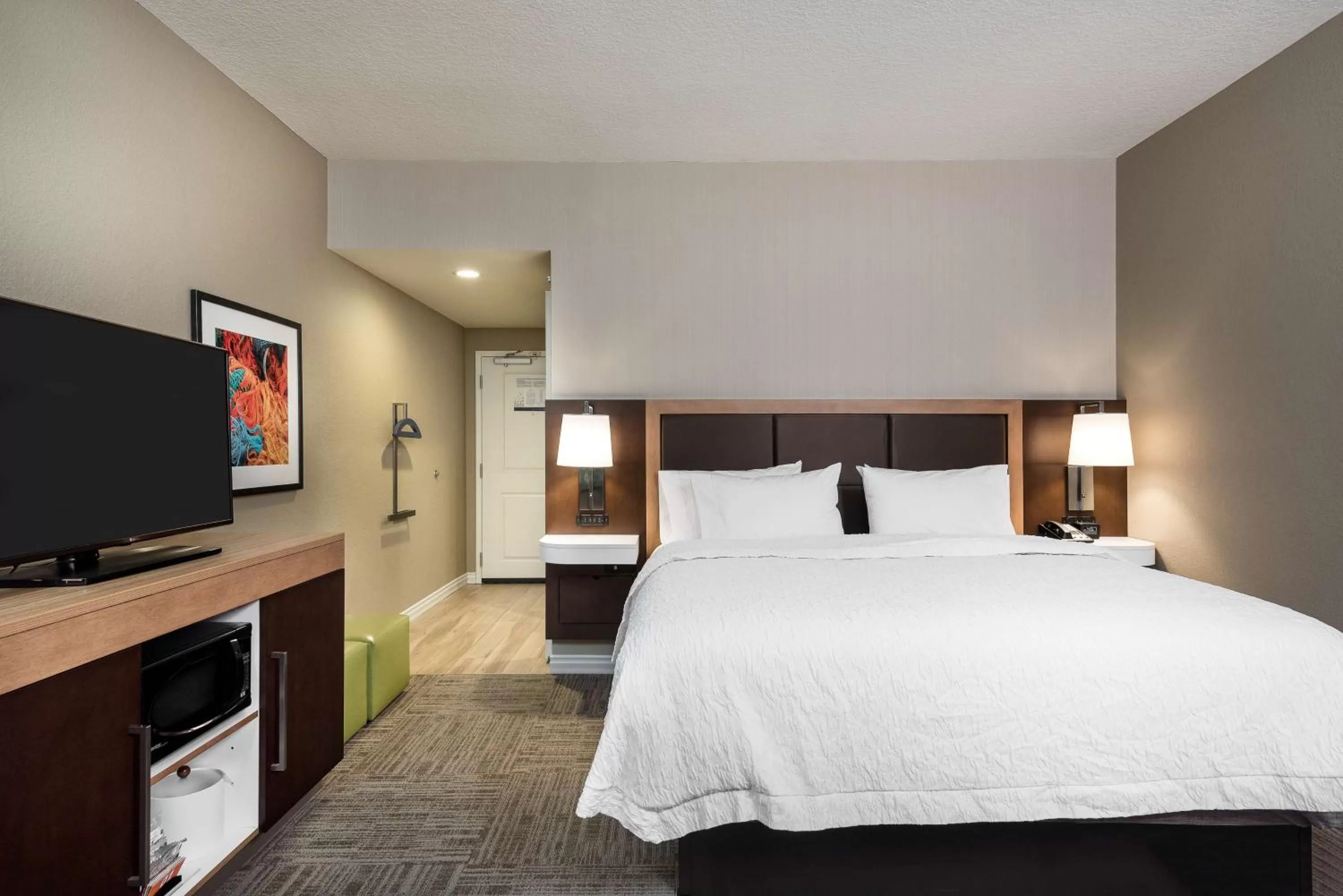 Bedroom, Bed in Hampton Inn & Suites West Melbourne-Palm Bay Road