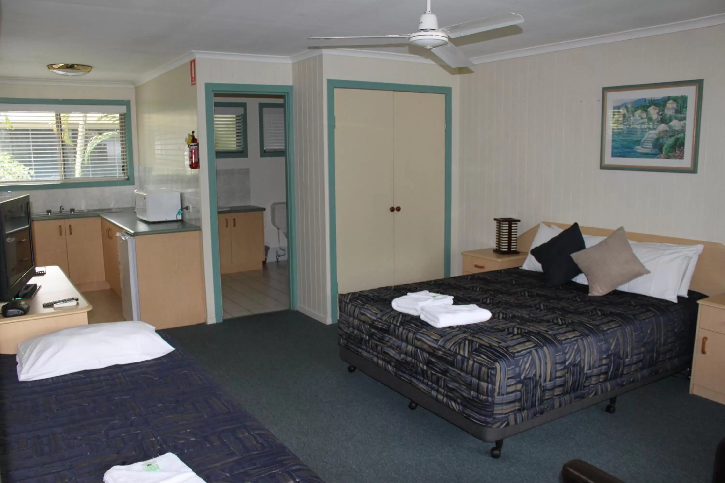 Photo of the whole room in Sanctuary Lakes Fauna Retreat