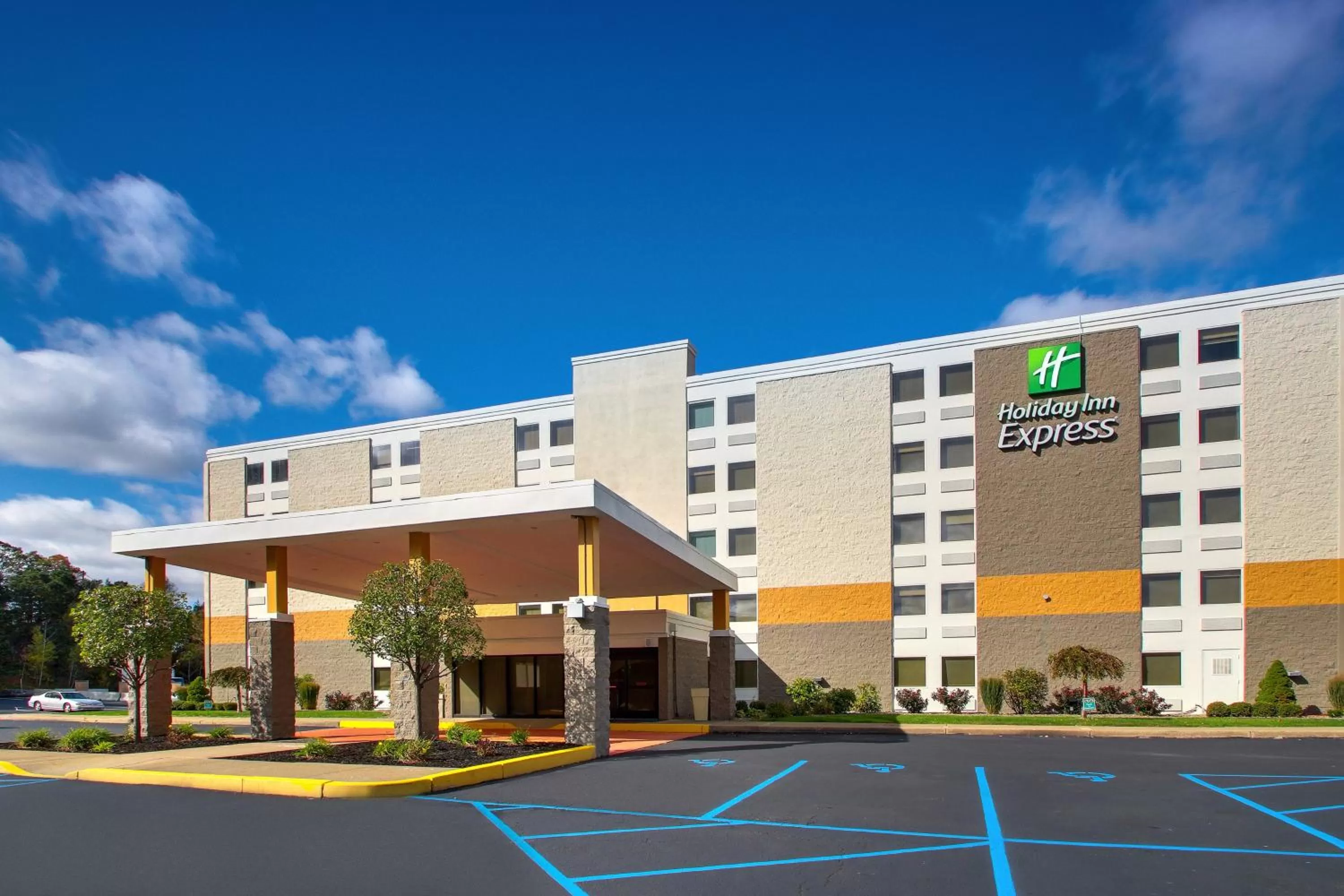 Holiday Inn Express Pittston - Scranton Airport by IHG