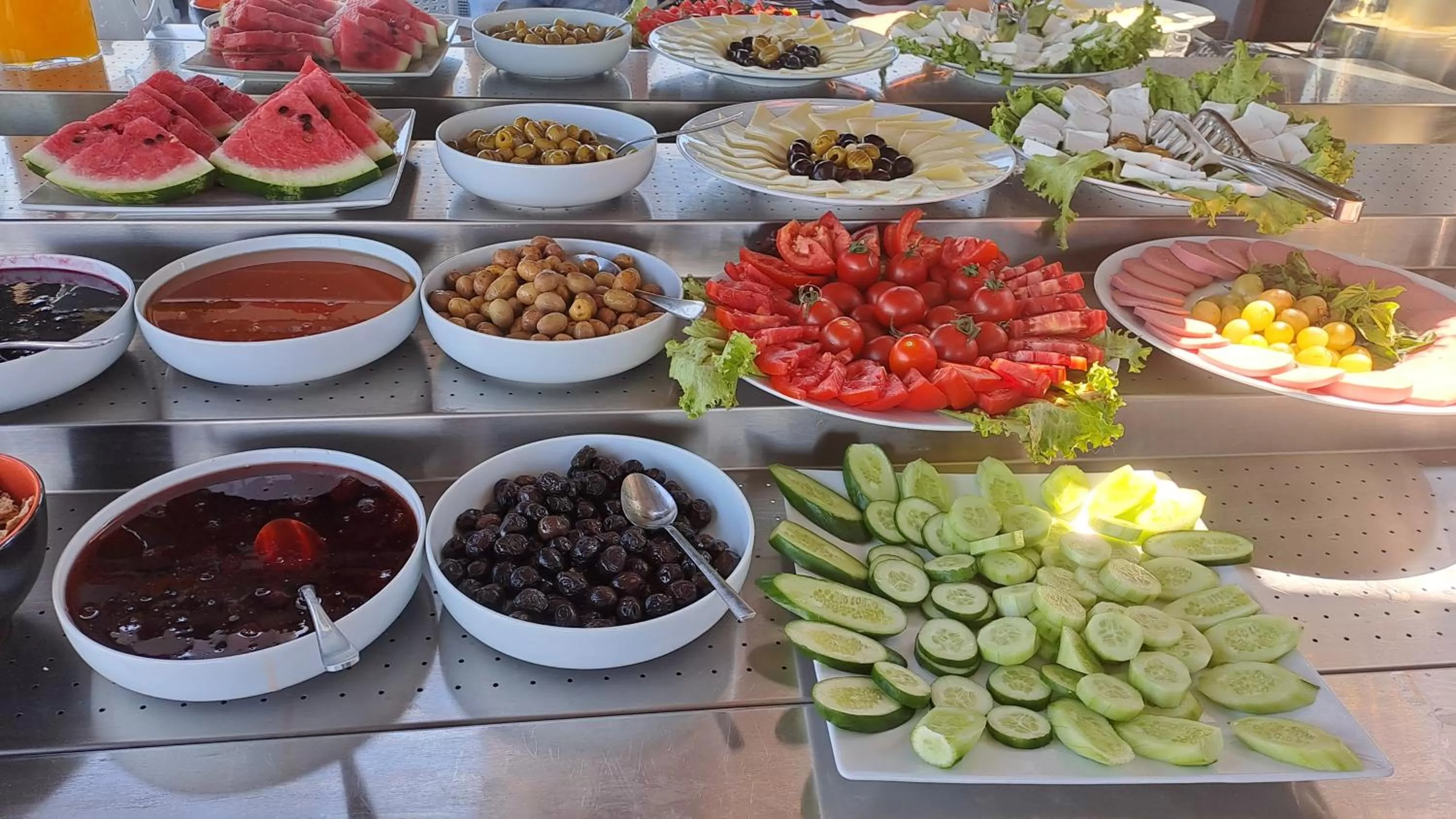 Restaurant/places to eat in Taksim Terrace Hotel