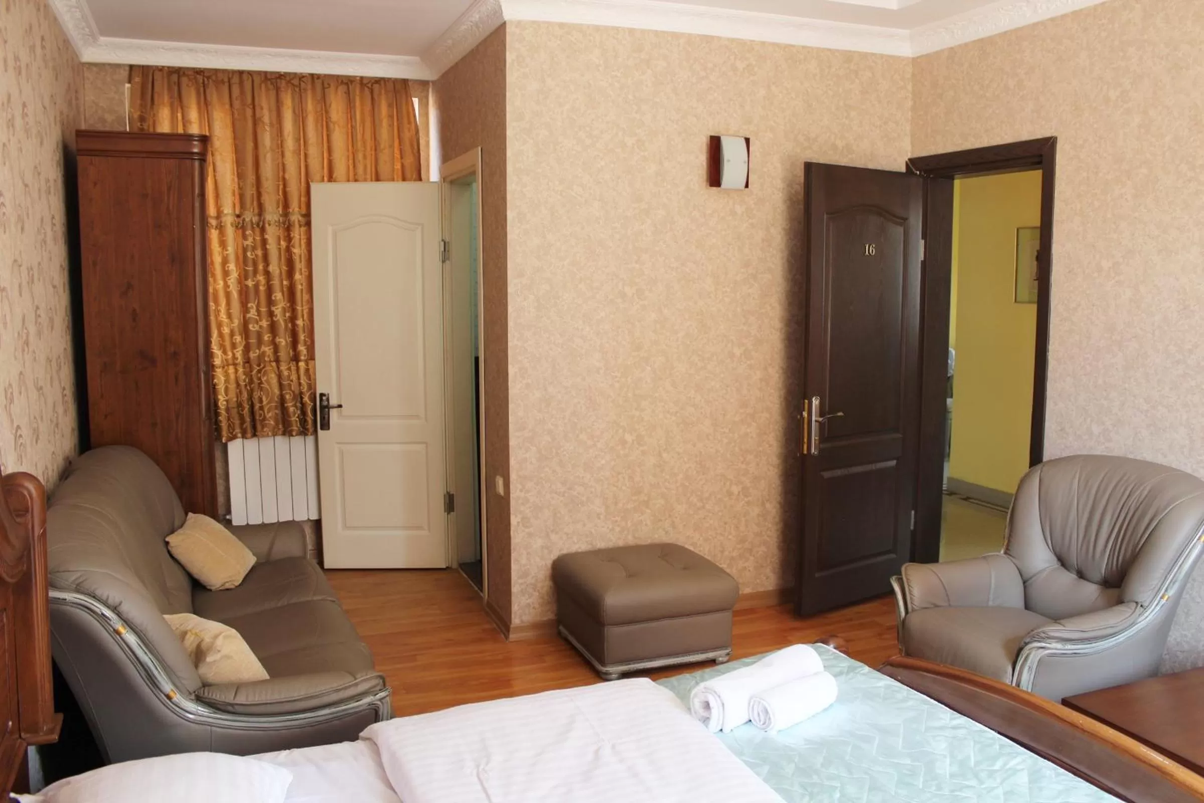 Bed in Hotel Elegant Garden