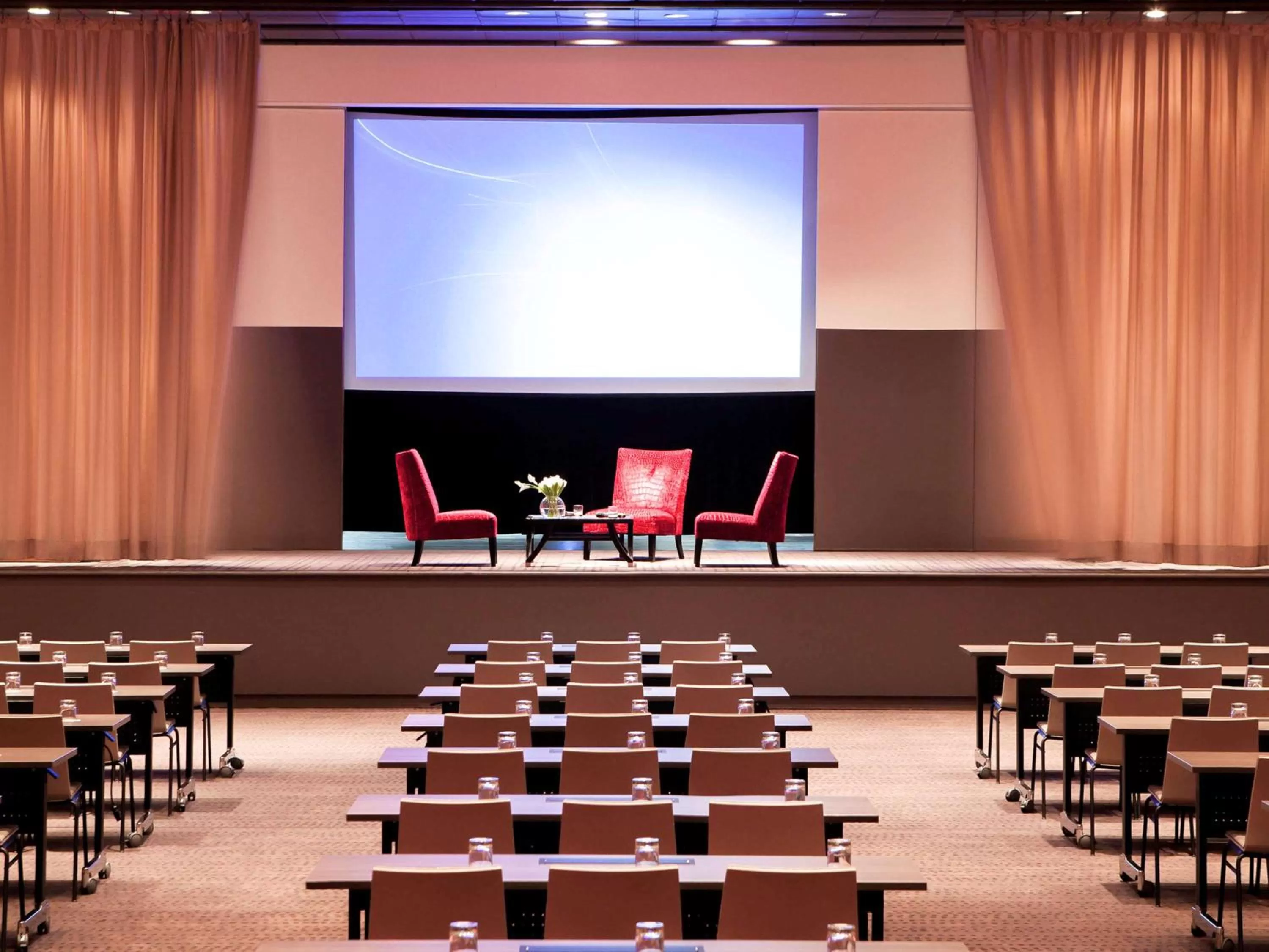 On site in Pullman Cannes Mandelieu