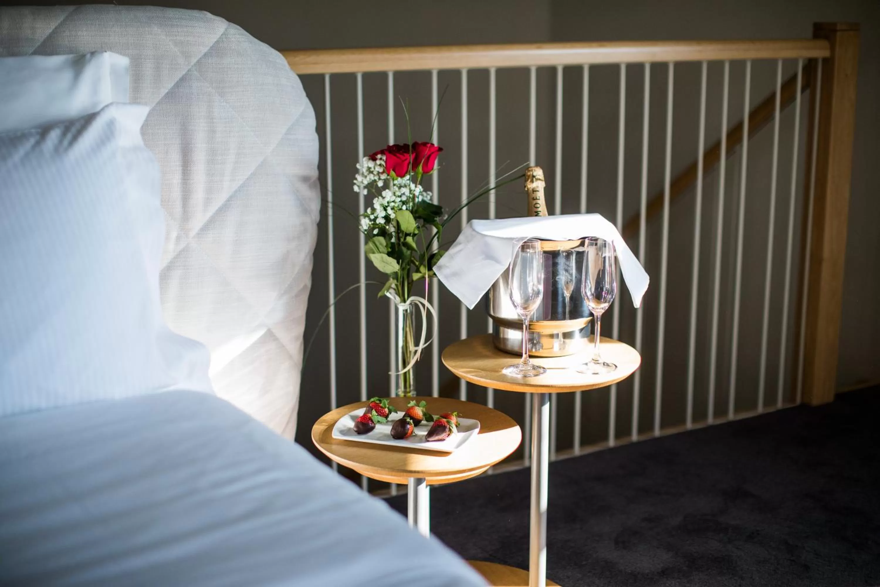 Drinks, Bed in Jump INN Hotel Belgrade