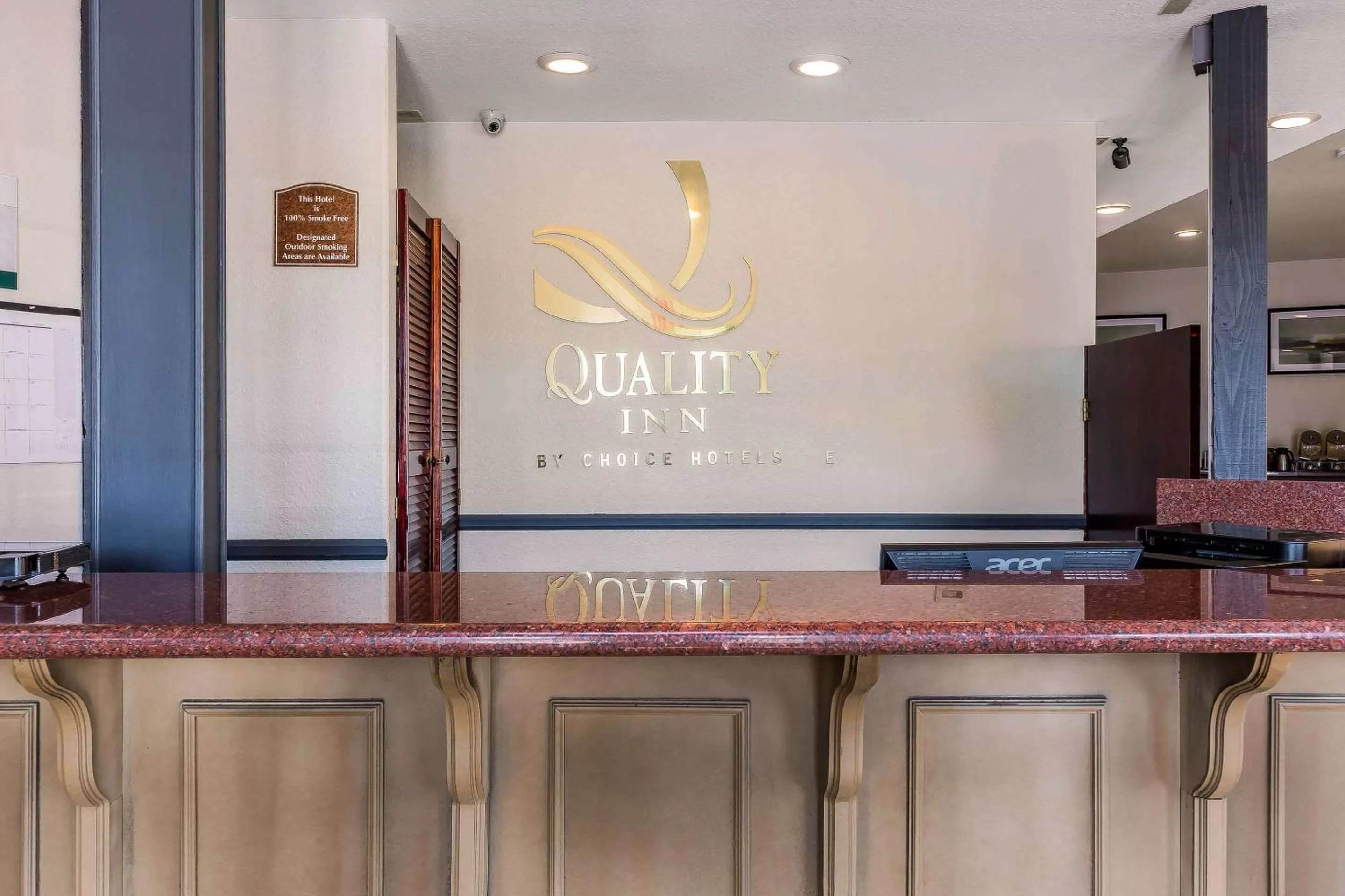Lobby or reception in Quality Inn Fallbrook I-15