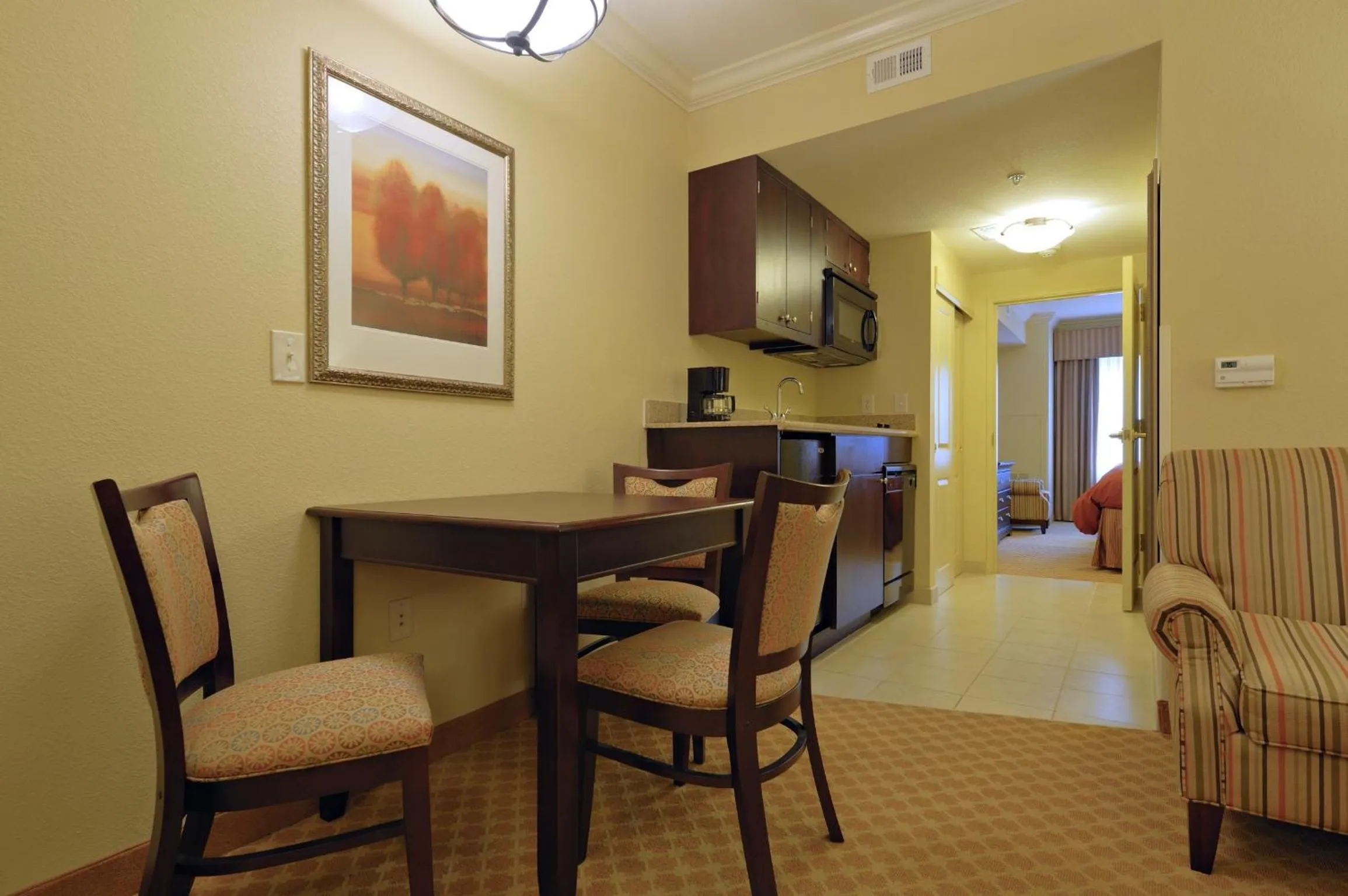 Coffee/tea facilities in Country Inn & Suites by Radisson, Columbia at Harbison, SC