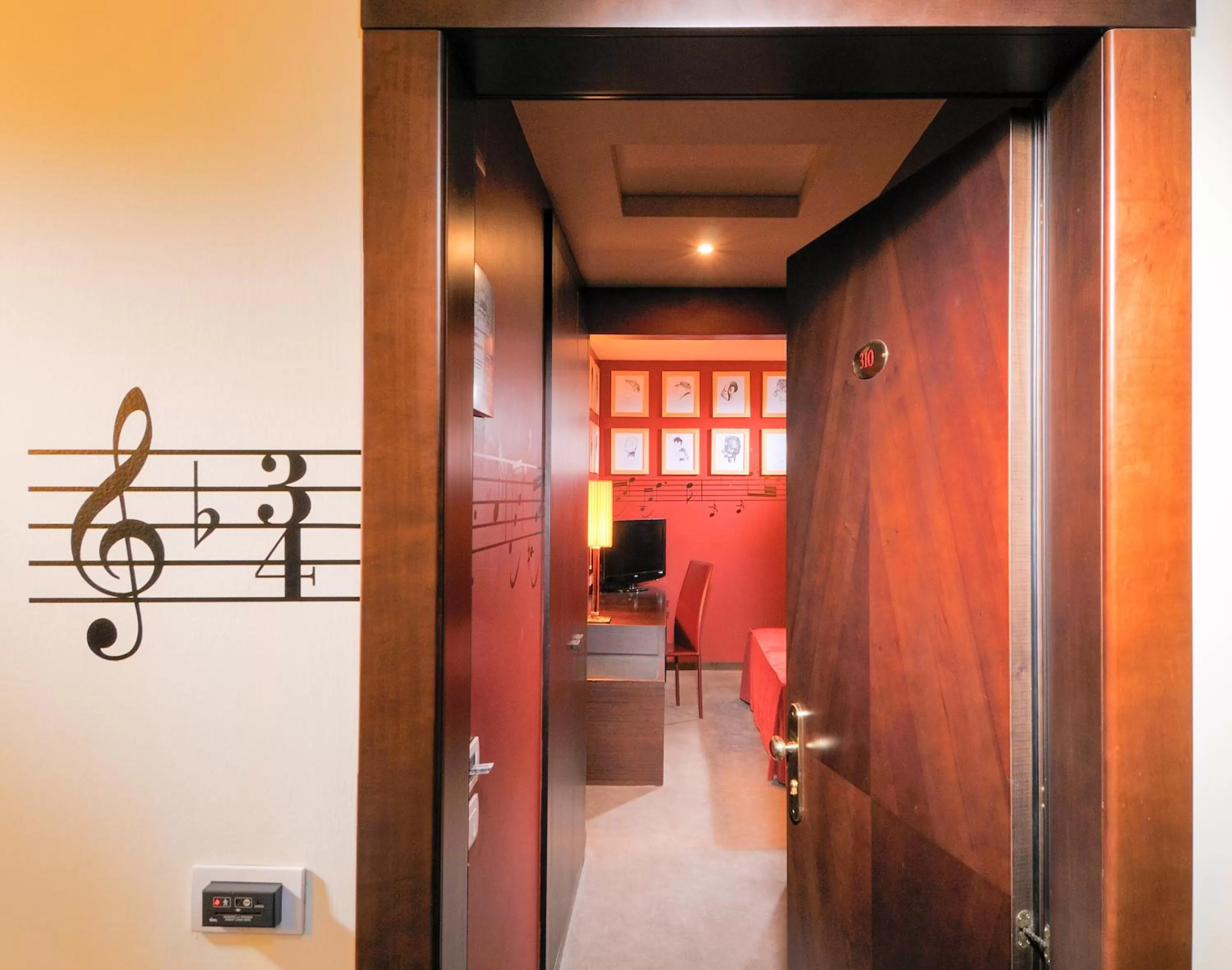 Decorative detail in Phi Hotel Bologna